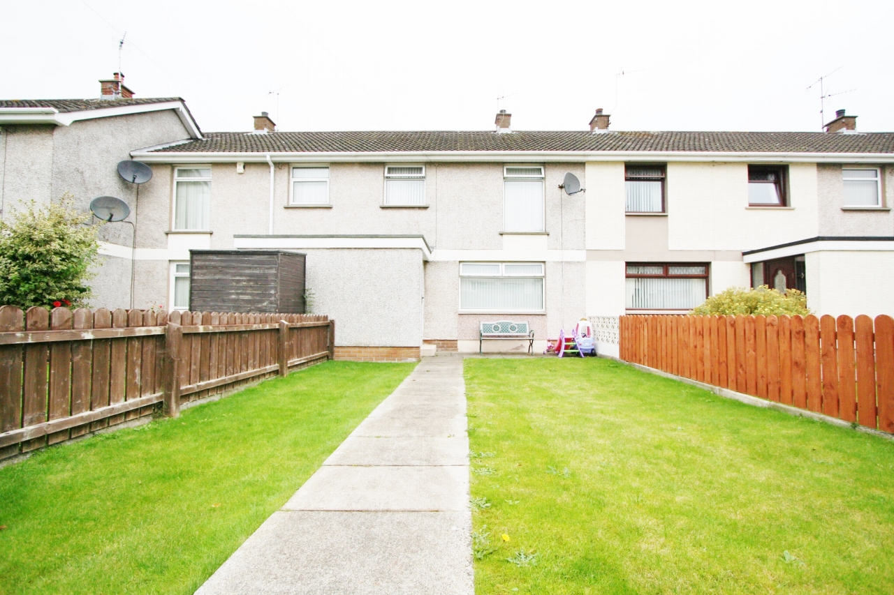 3 bedroom mid terraced house For Sale in Antrim - Photograph 1