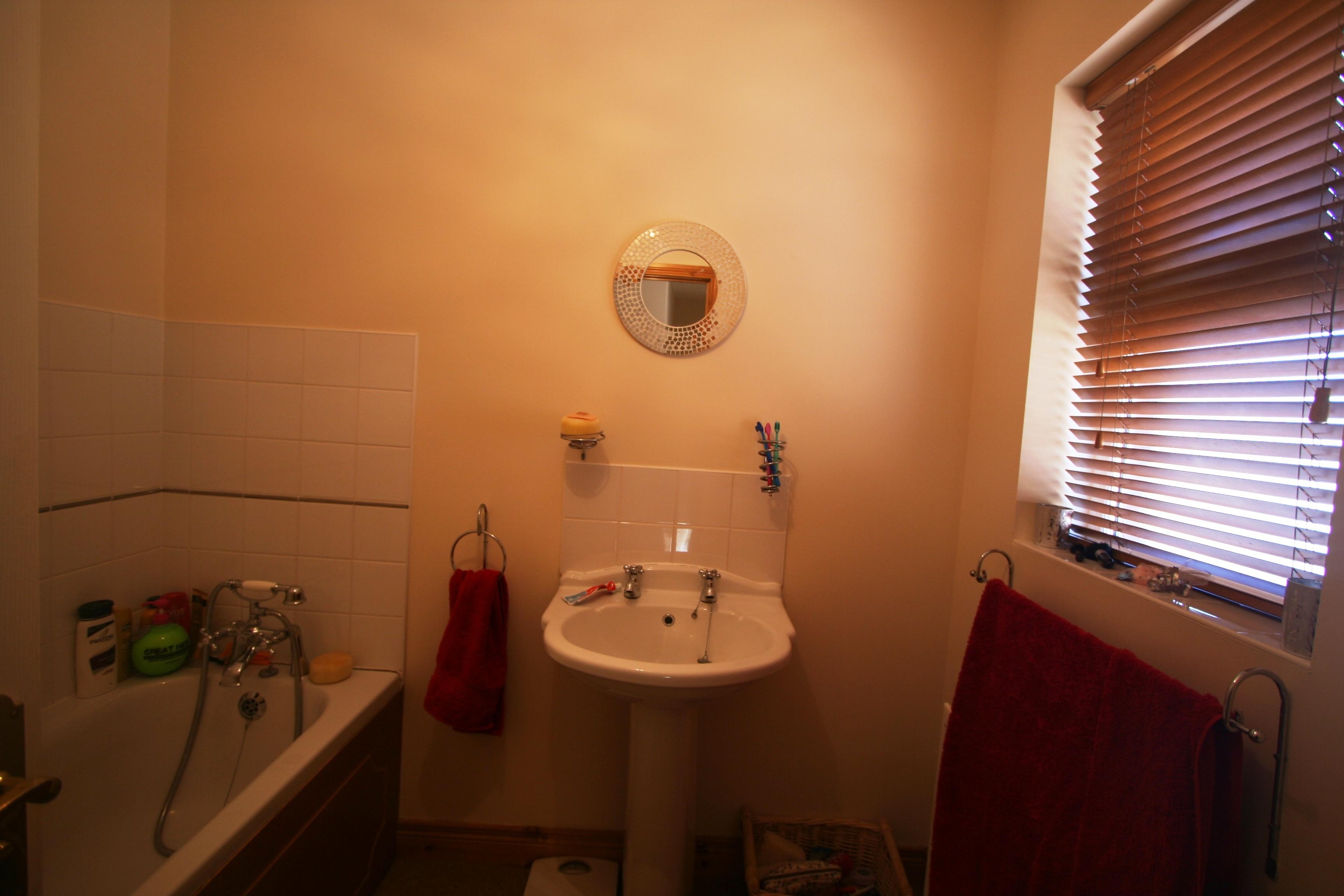 4 bedroom detached house For Sale in Antrim - Photograph 6