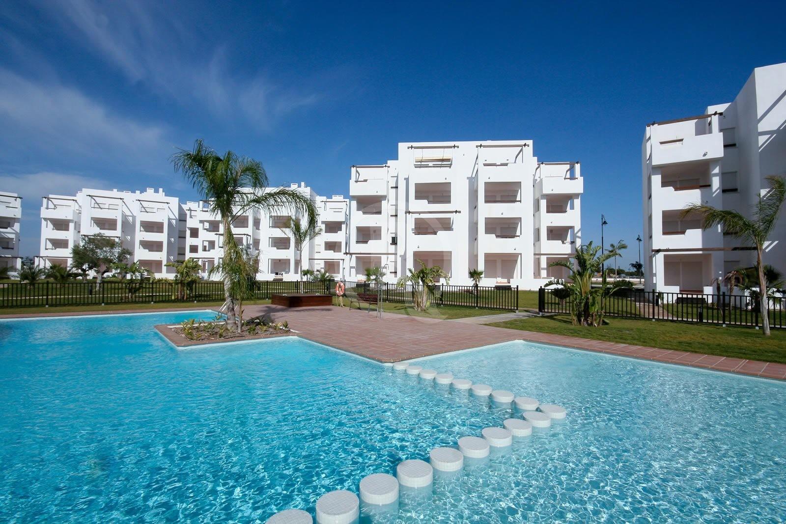 2 bedroom apartment flat/apartment For Sale in Murcia - Photograph 1