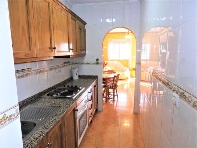 2 bedroom apartment flat/apartment For Sale in Alicante - Photograph 3