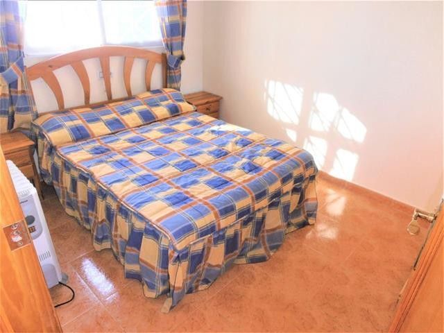 2 bedroom apartment flat/apartment For Sale in Alicante - Photograph 4