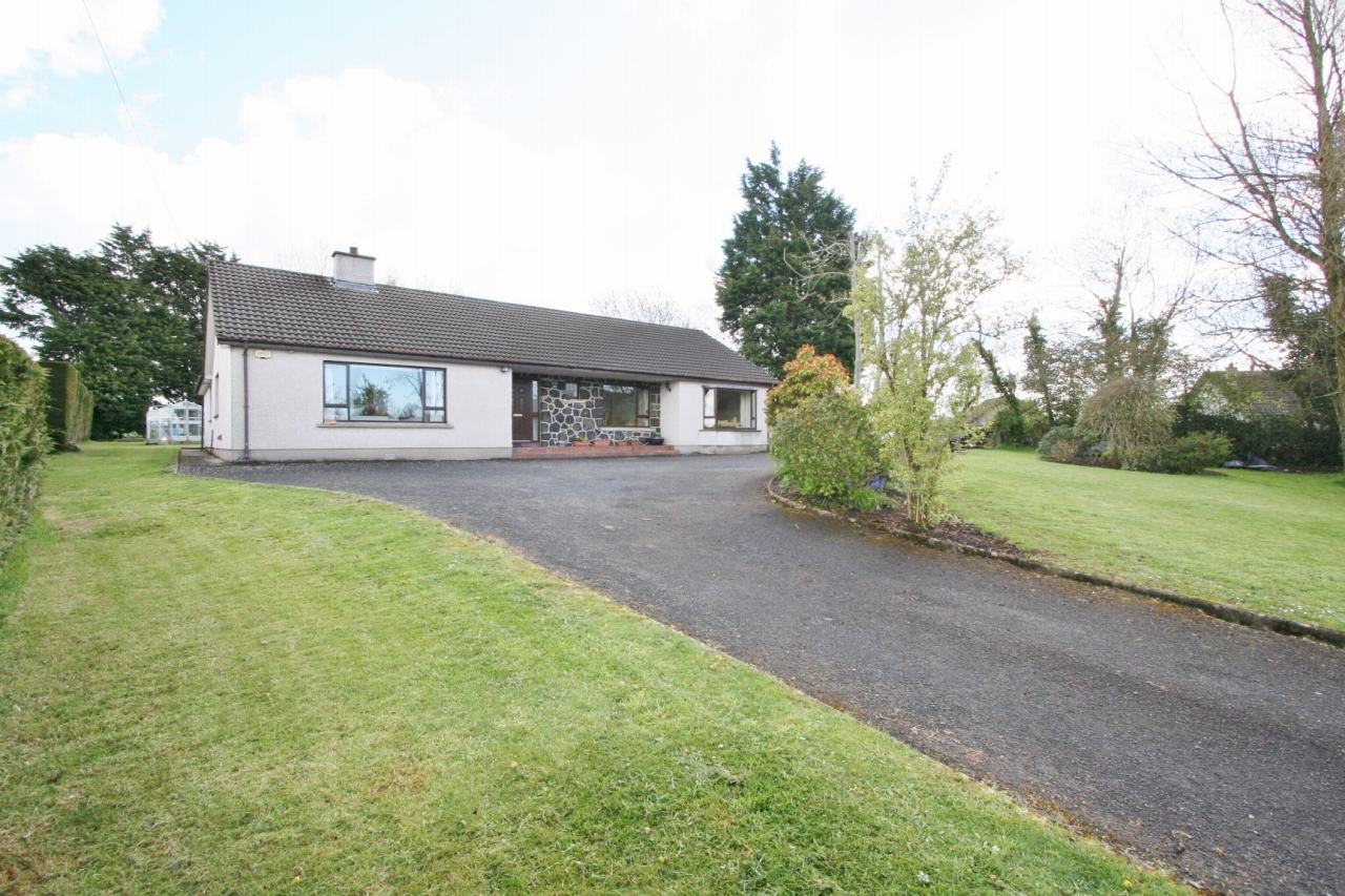 4 bedroom detached bungalow Sold in Randalstown - Photograph 1