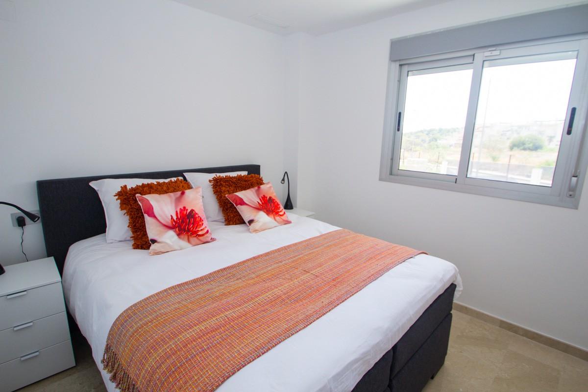 2 bedroom apartment flat/apartment For Sale in Villamartin - Photograph 5