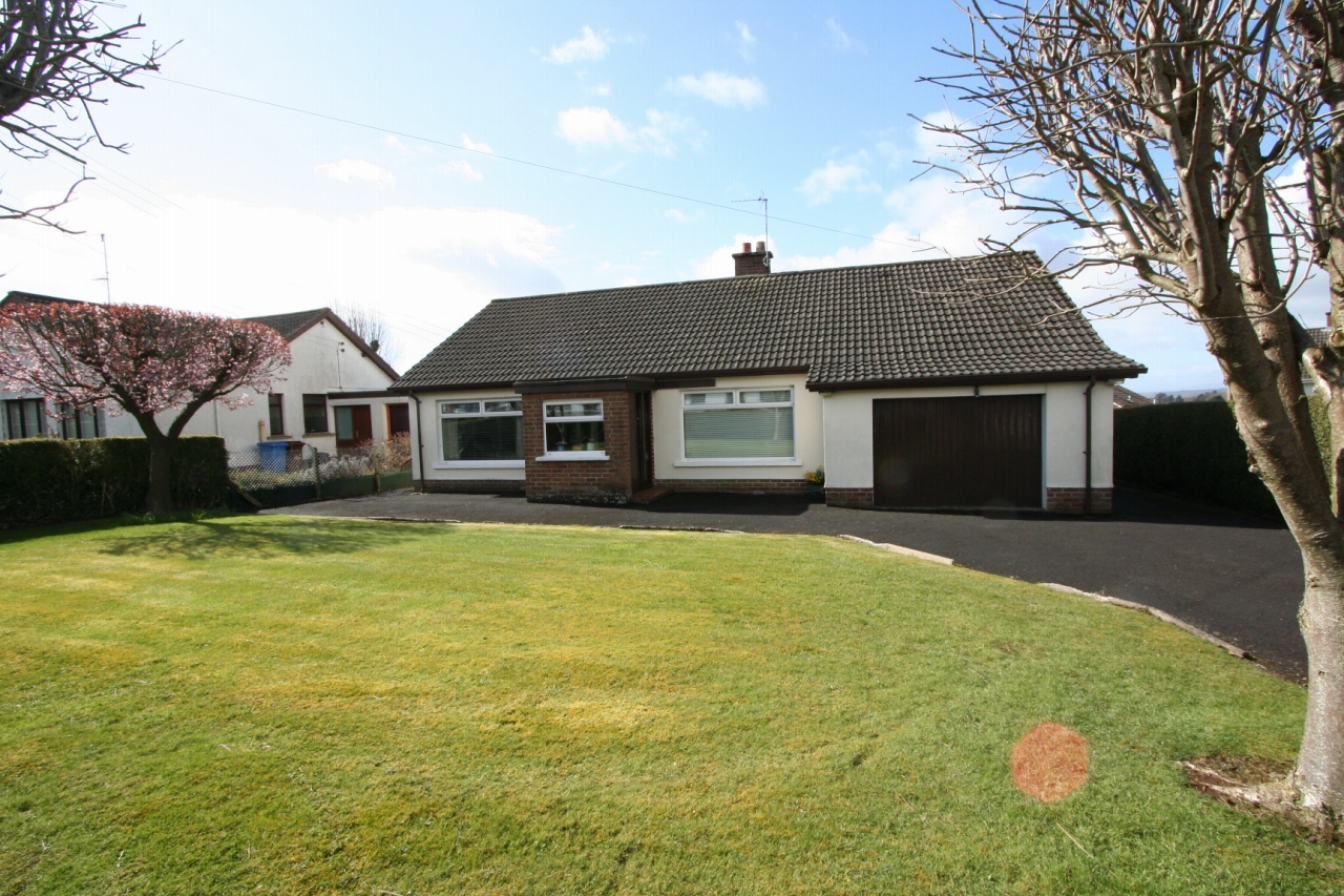 2 bedroom detached bungalow Sold in Antrim - Photograph 1