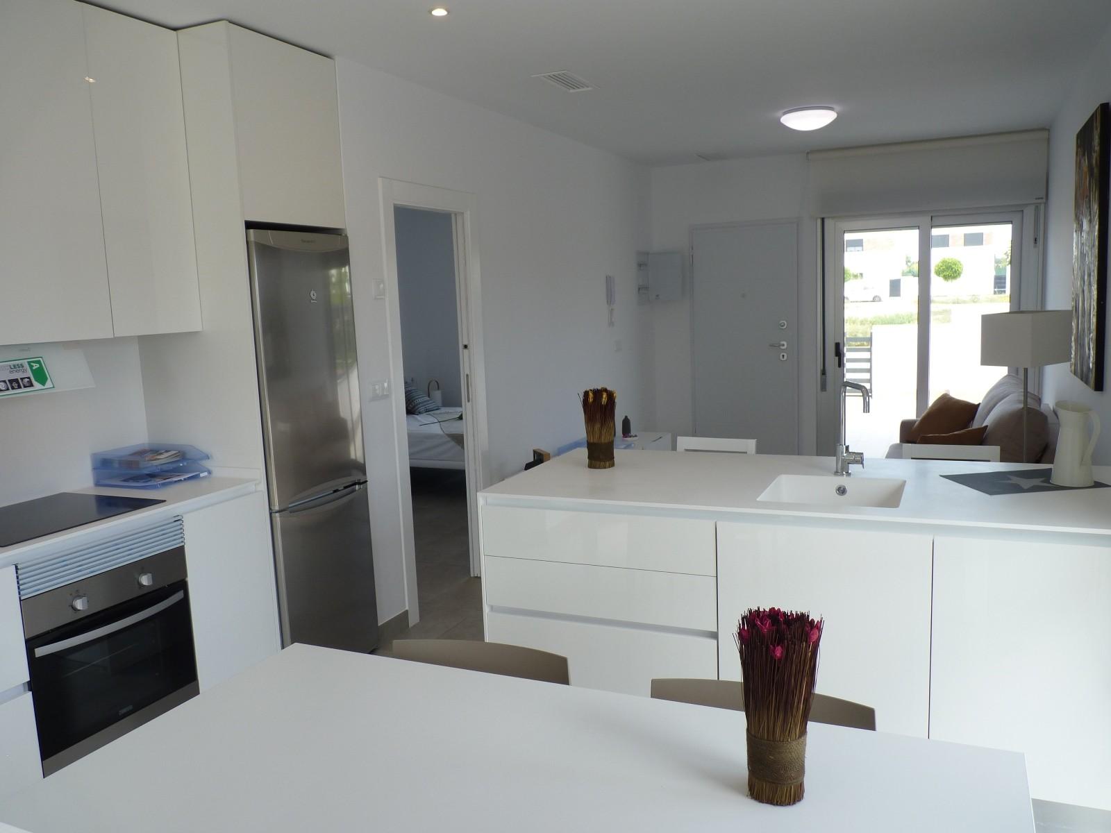 2 bedroom detached bungalow For Sale in Costa Blanca - Photograph 4