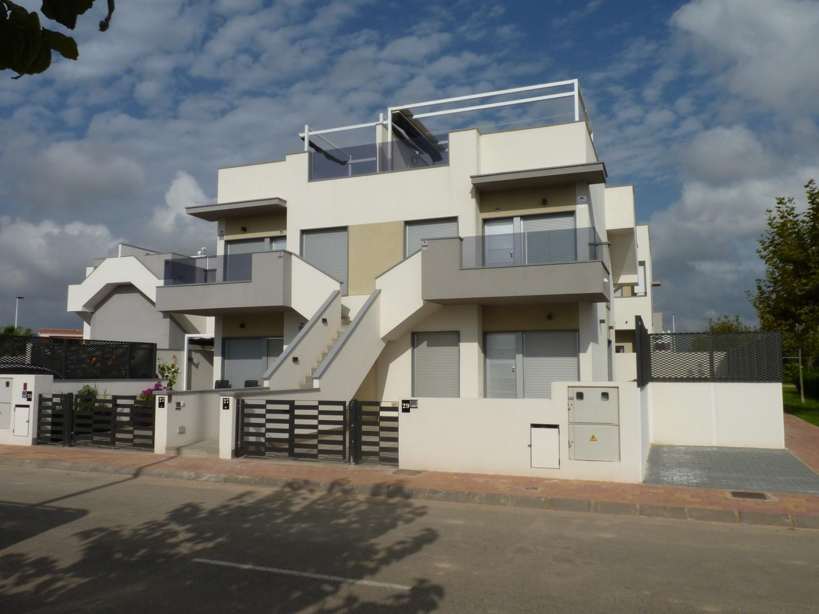 2 bedroom detached bungalow For Sale in Costa Blanca - Photograph 1