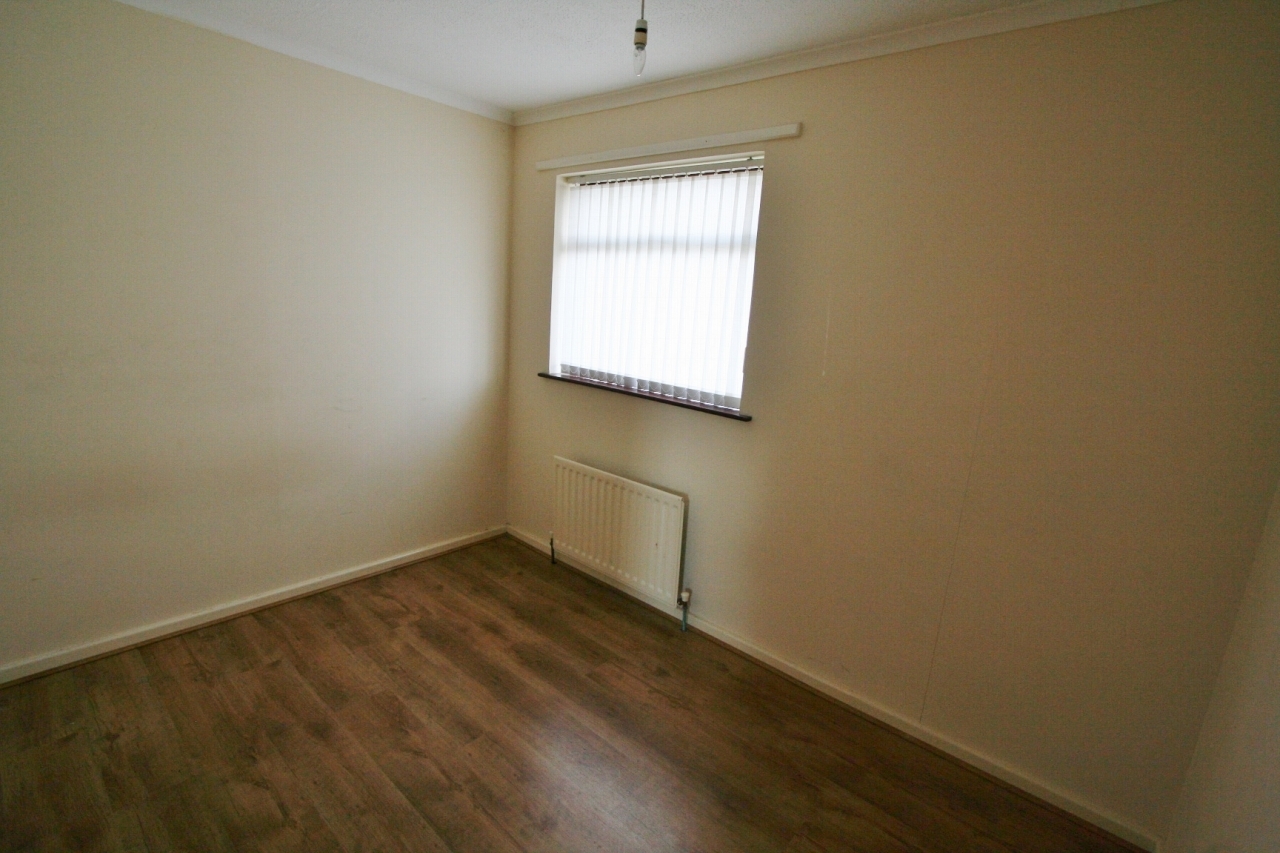 3 bedroom mid terraced house To Let in Antrim - Photograph 6