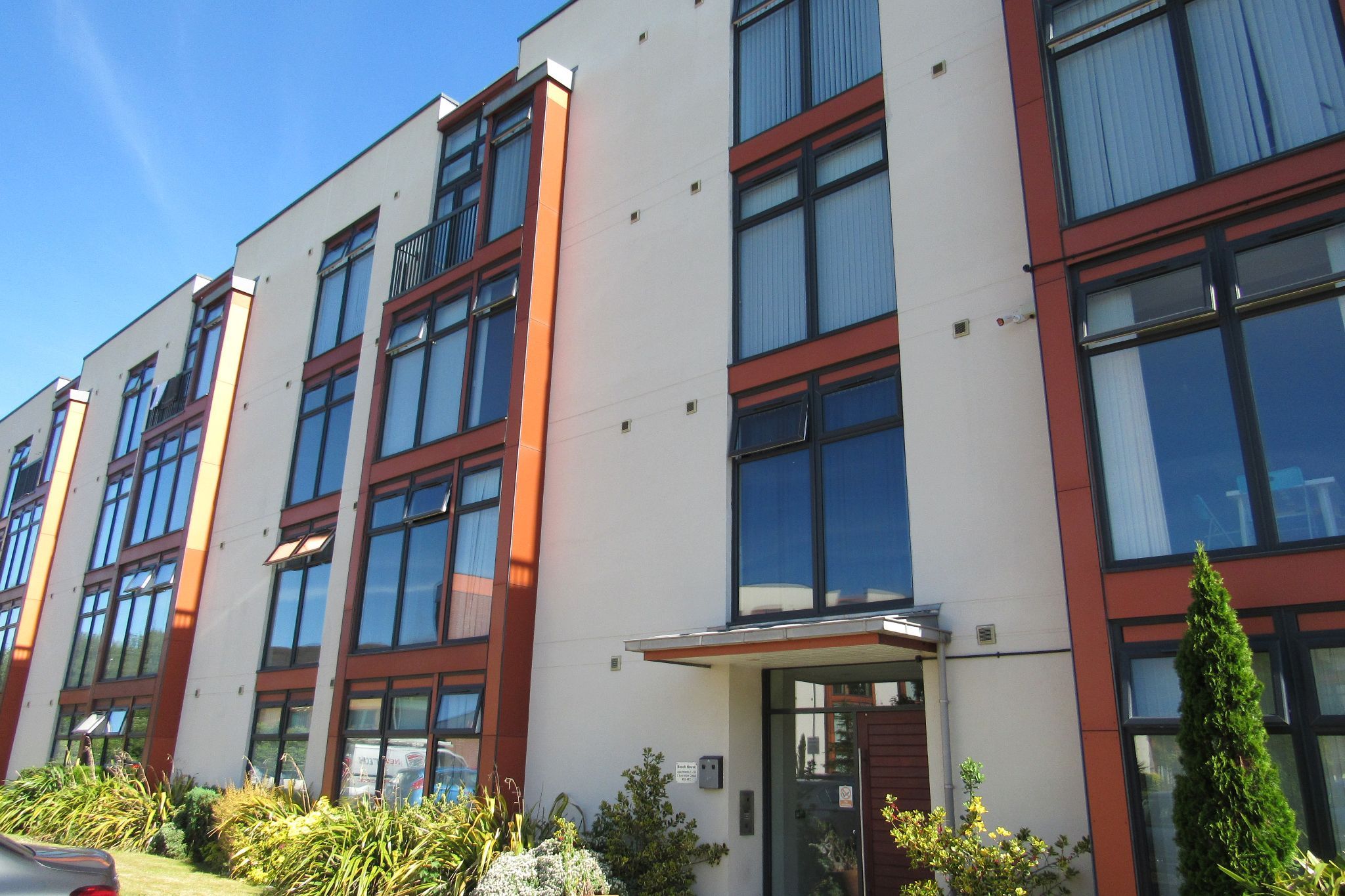 2 bedroom apartment flat/apartment Sale Agreed in Manchester - Photograph 1.