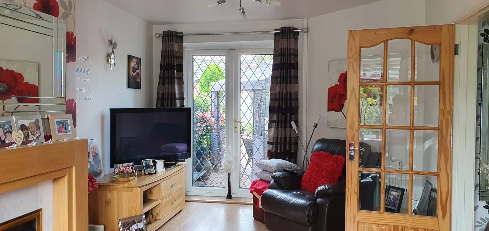 3 bedroom mid terraced house SSTC in Manchester - Photograph 3.