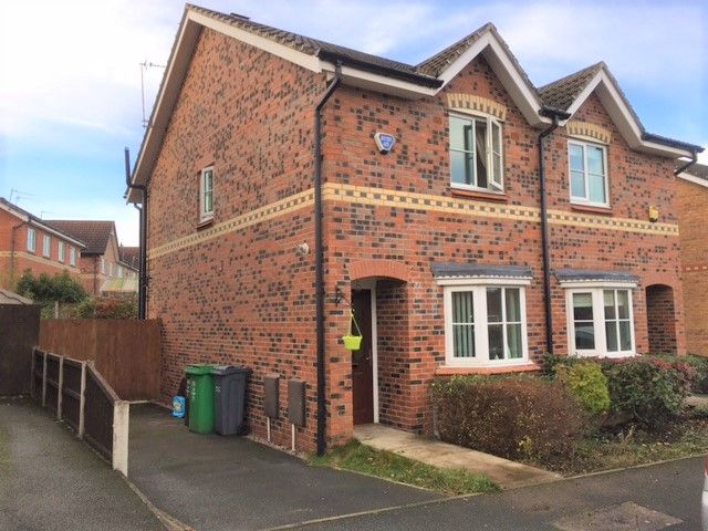2 bedroom semi-detached house SSTC in Manchester - Photograph 15.