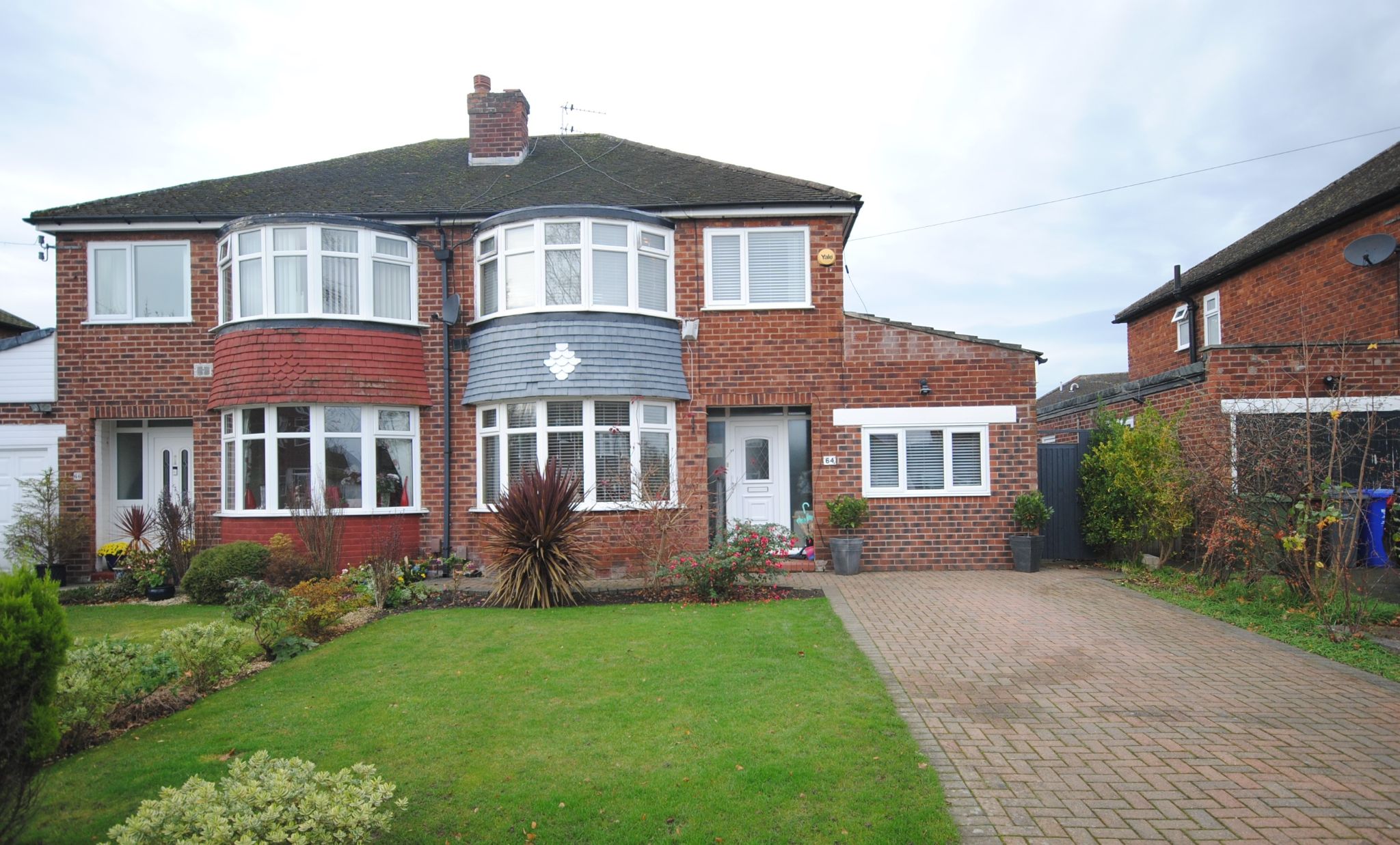 4 bedroom semi-detached house Sale Agreed in Manchester - Photograph 32.
