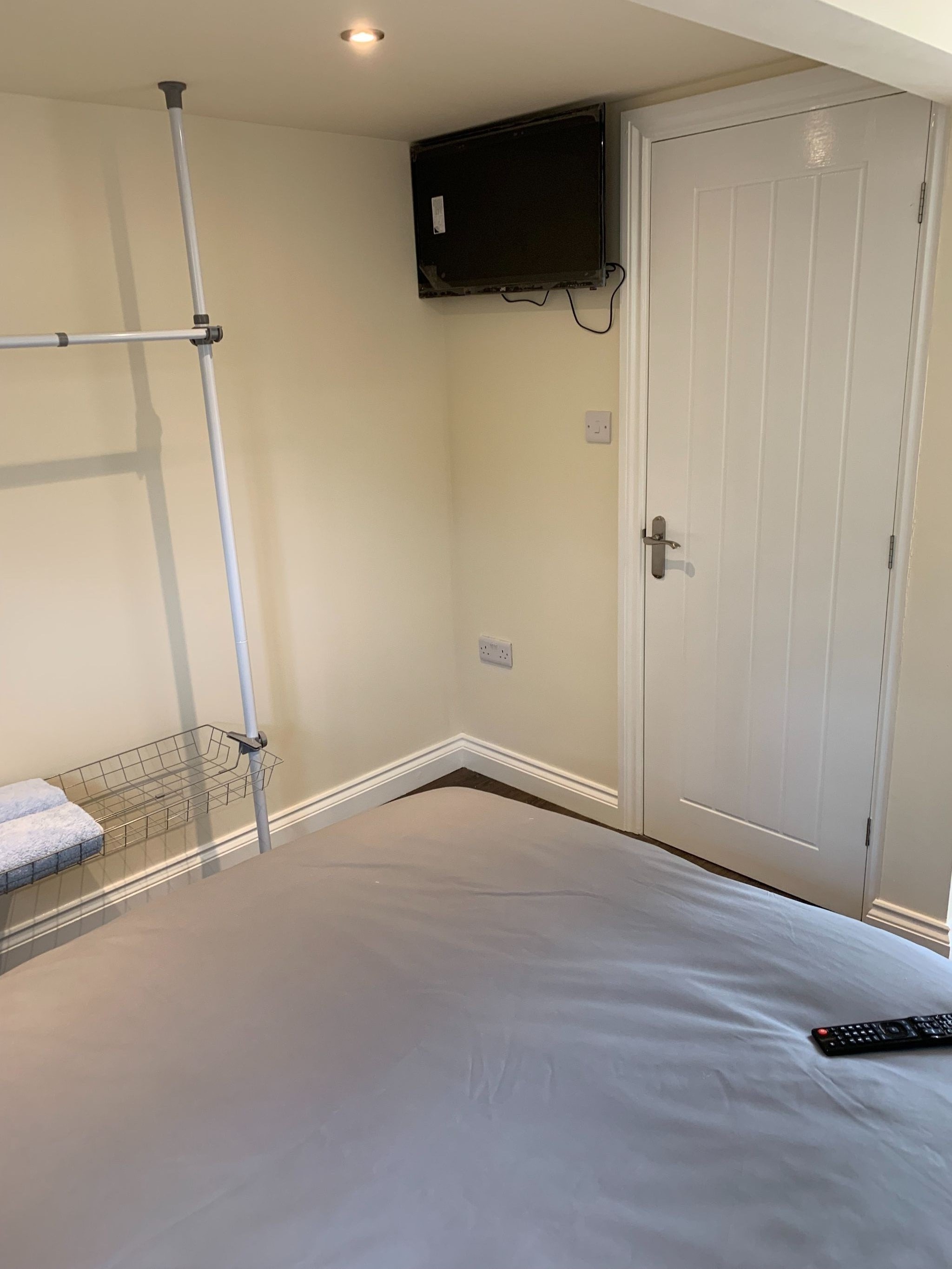 4 bedroom semi-detached house SSTC in Manchester - Photograph 4.