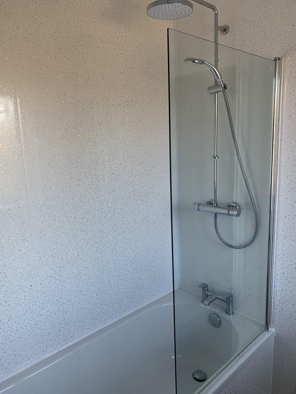 4 bedroom semi-detached house SSTC in Manchester - Photograph 11.
