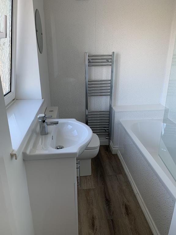 4 bedroom semi-detached house SSTC in Manchester - Photograph 10.