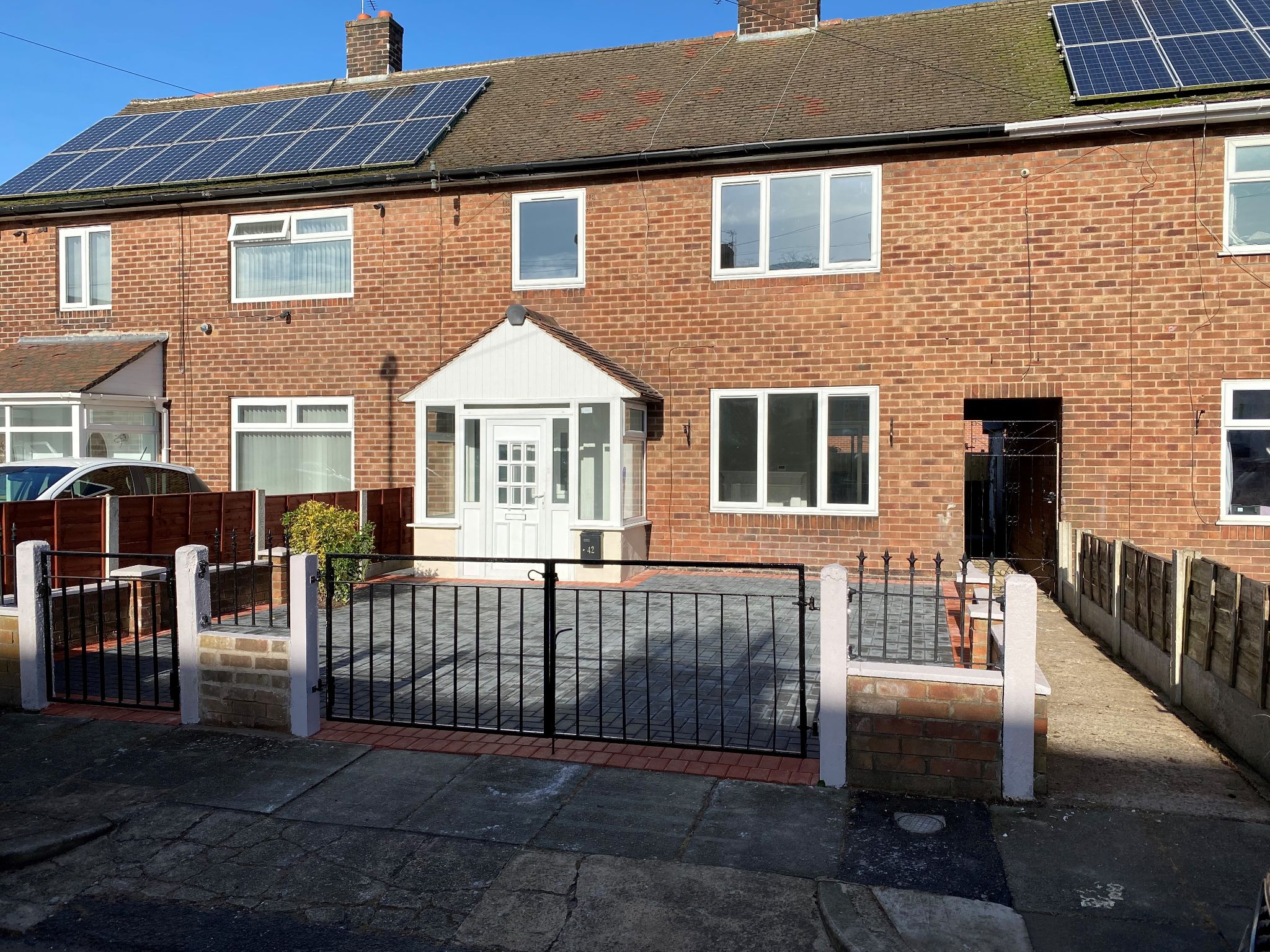 3 bedroom mid terraced house SSTC in Manchester - Photograph 2.