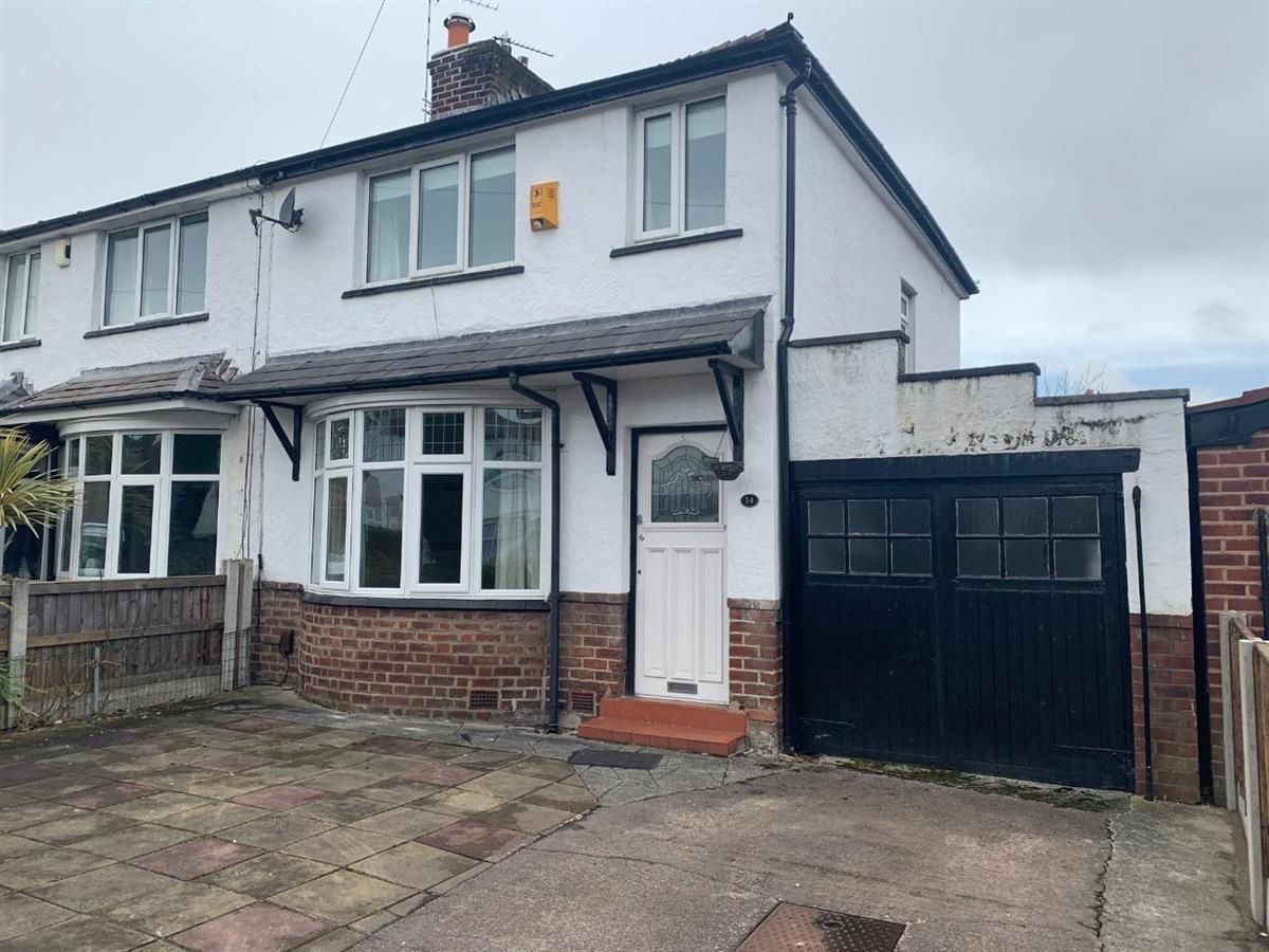 2 bedroom semi-detached house To Let in Manchester - Photograph 1.