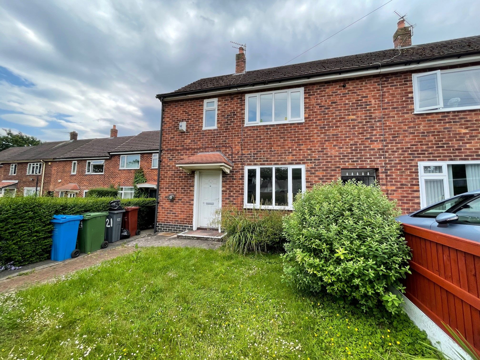 2 bedroom end terraced house SSTC in Manchester - Photograph 17.