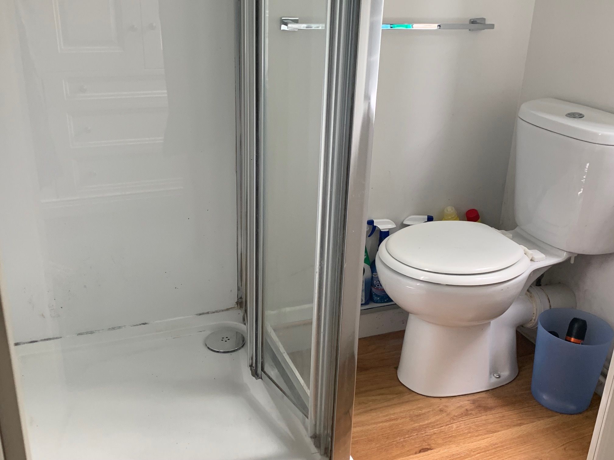 1 bedroom shared house To Let in Manchester - Photograph 2.