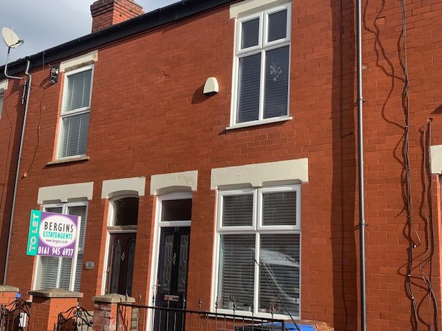 2 bedroom mid terraced house To Let in Stockport - Photograph 2.