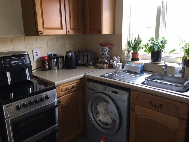 1 bedroom flat flat/apartment Sale Agreed in Manchester - Photograph 3.
