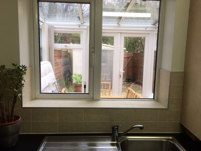 2 bedroom mid terraced house For Sale in Manchester - Photograph 8.