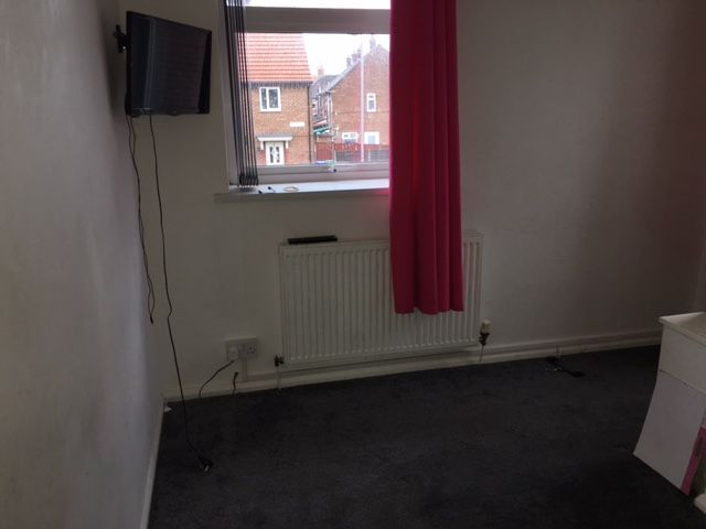 3 bedroom semi-detached house SSTC in Manchester - Photograph 5.