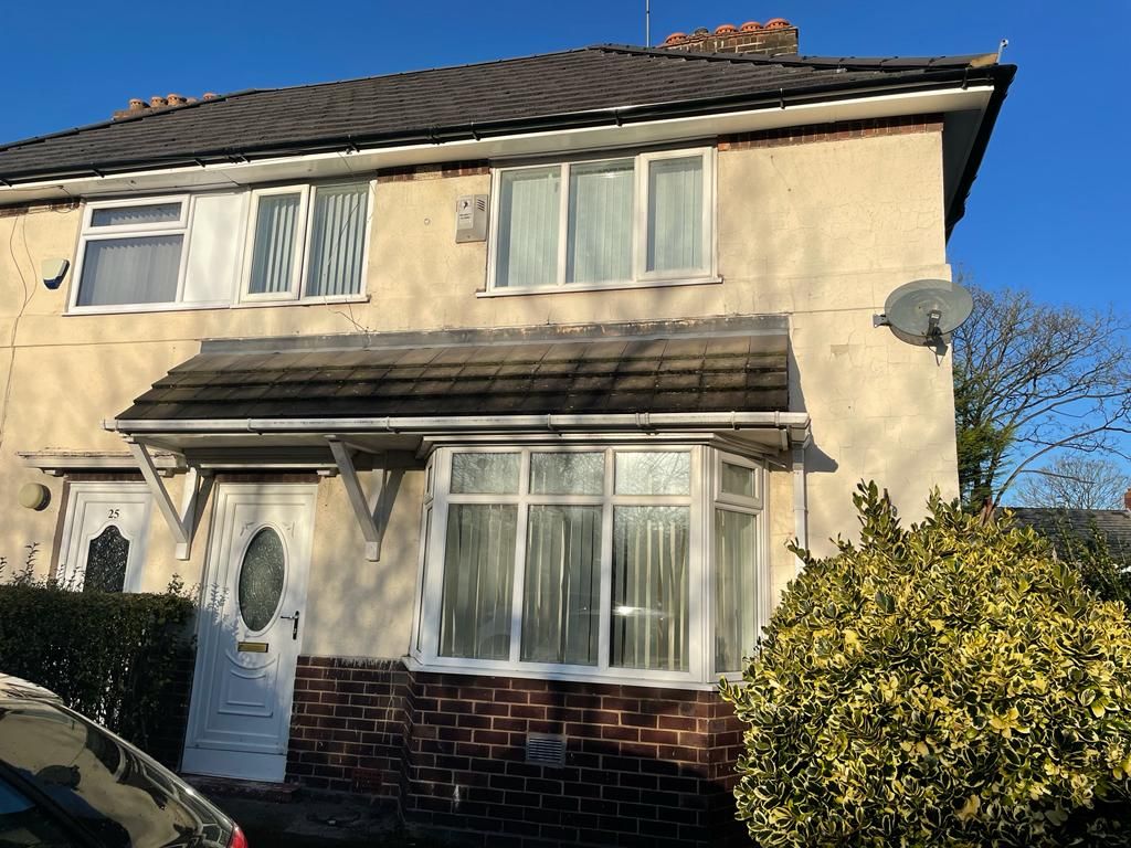 3 bedroom semi-detached house To Let in Manchester - Property photograph.