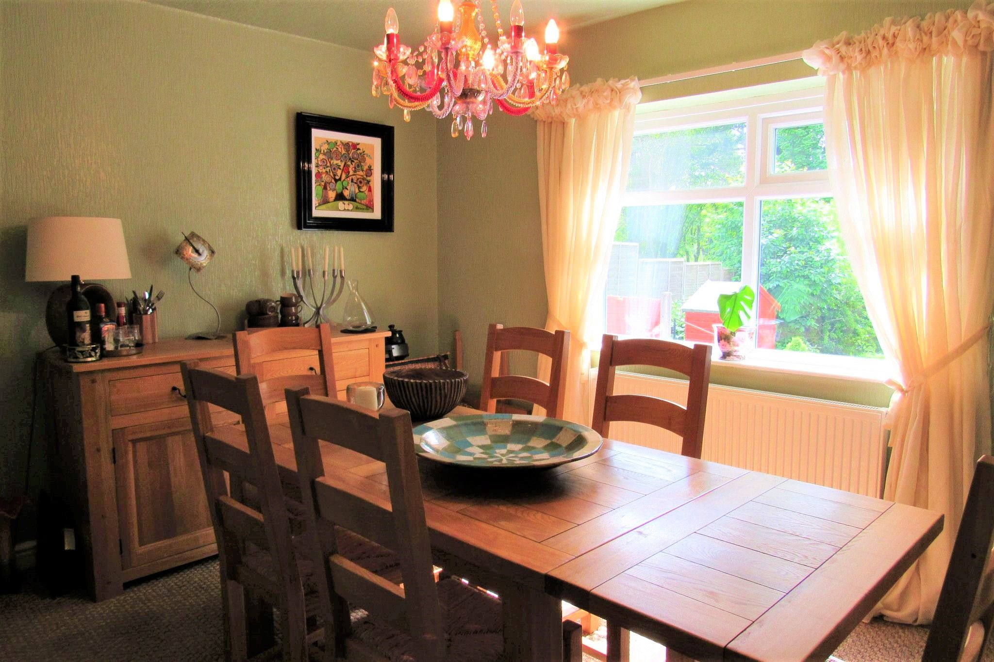 3 bedroom detached house Sale Agreed in Manchester - Photograph 8.