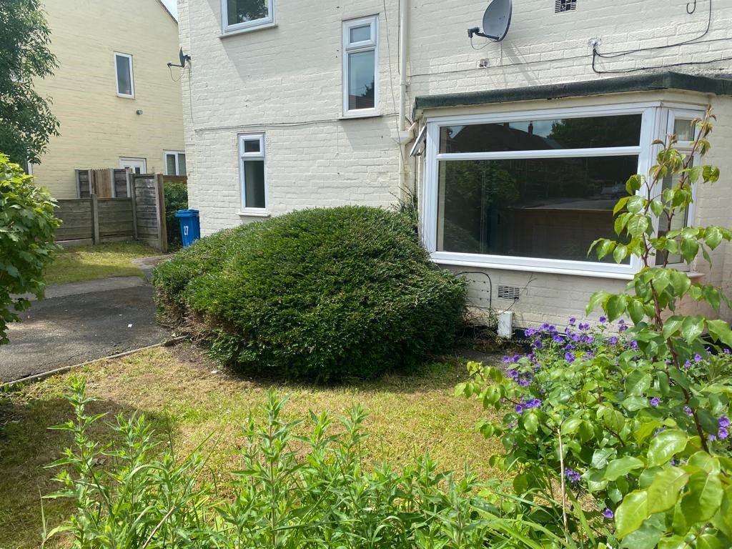 4 bedroom end terraced house For Sale in Manchester - Photograph 6.