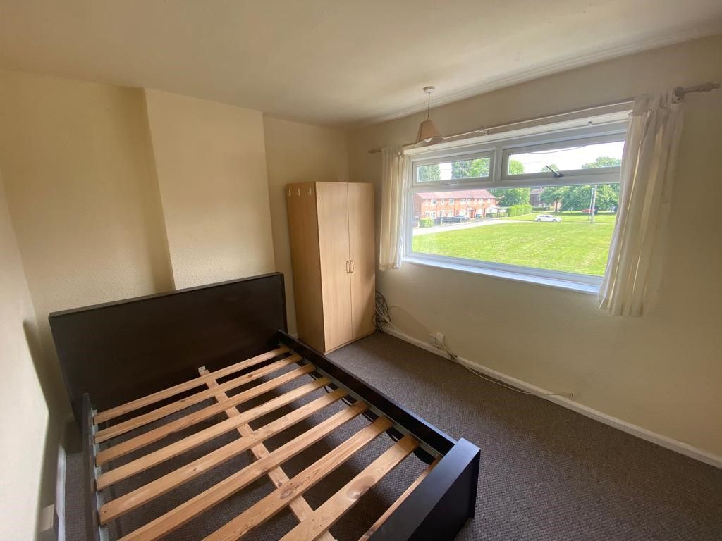 4 bedroom end terraced house For Sale in Manchester - Photograph 9.