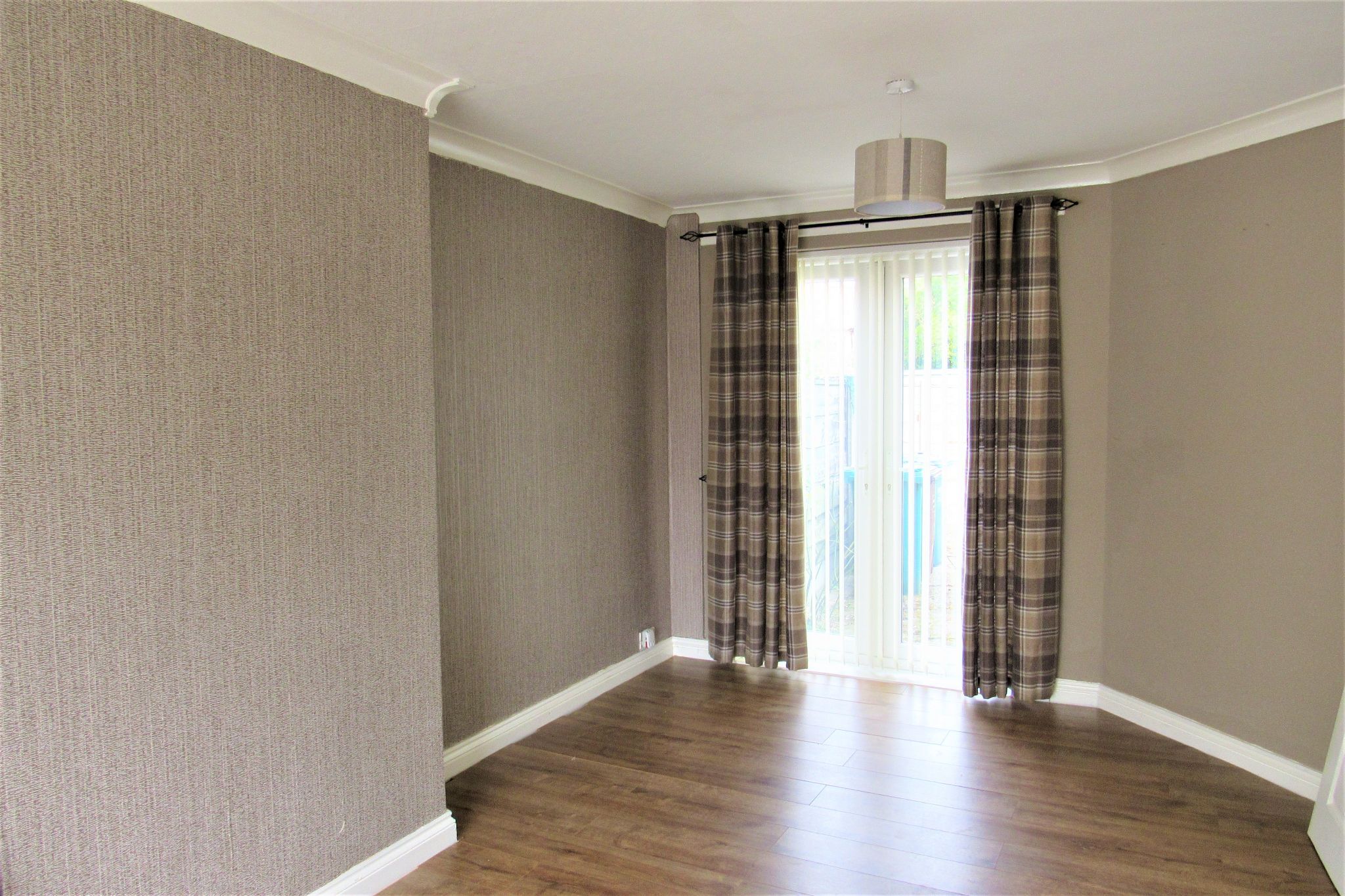 3 bedroom mid terraced house To Let in Manchester - Photograph 7.
