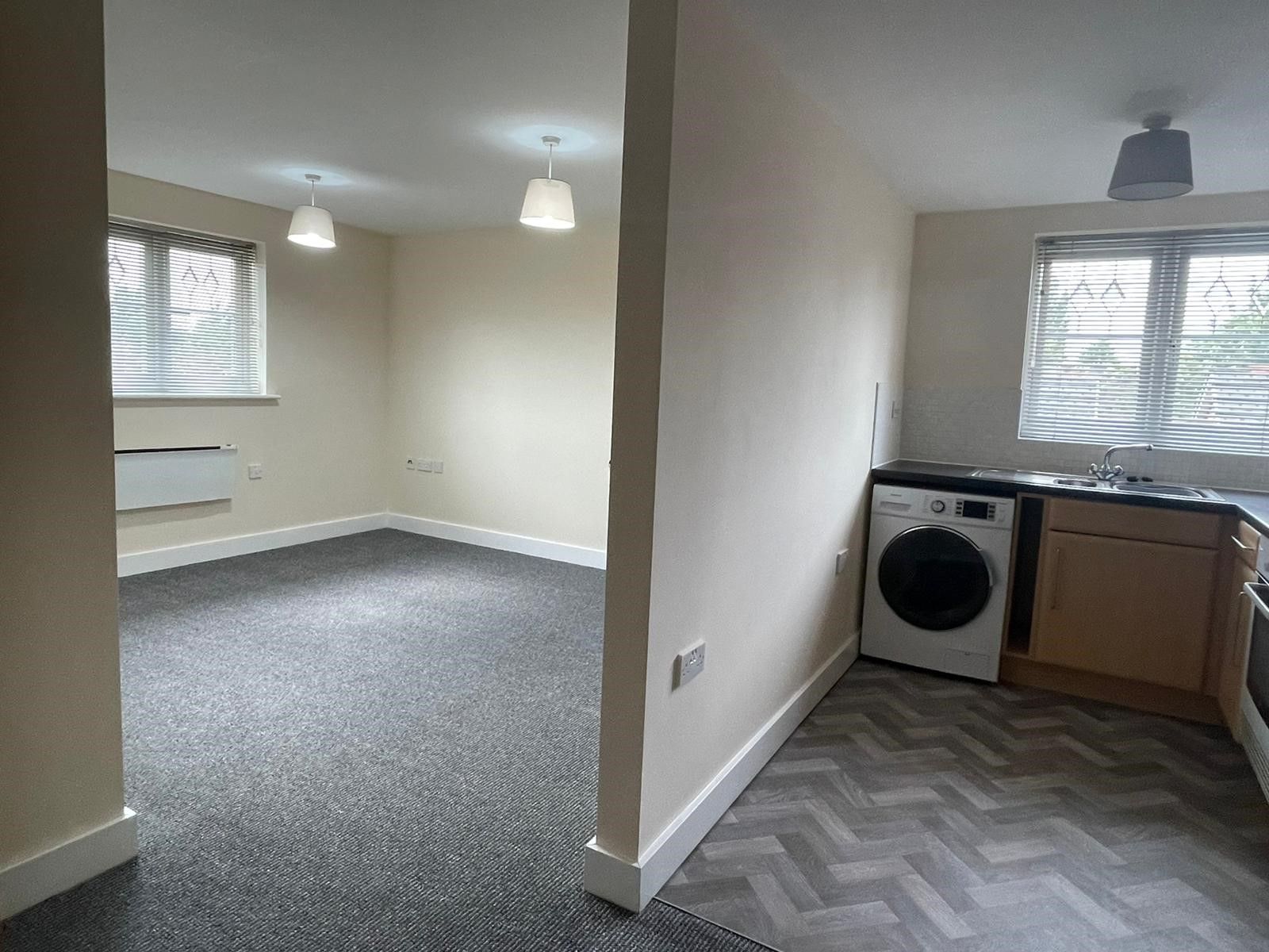 2 bedroom apartment flat/apartment To Let in Manchester - Photograph 3.