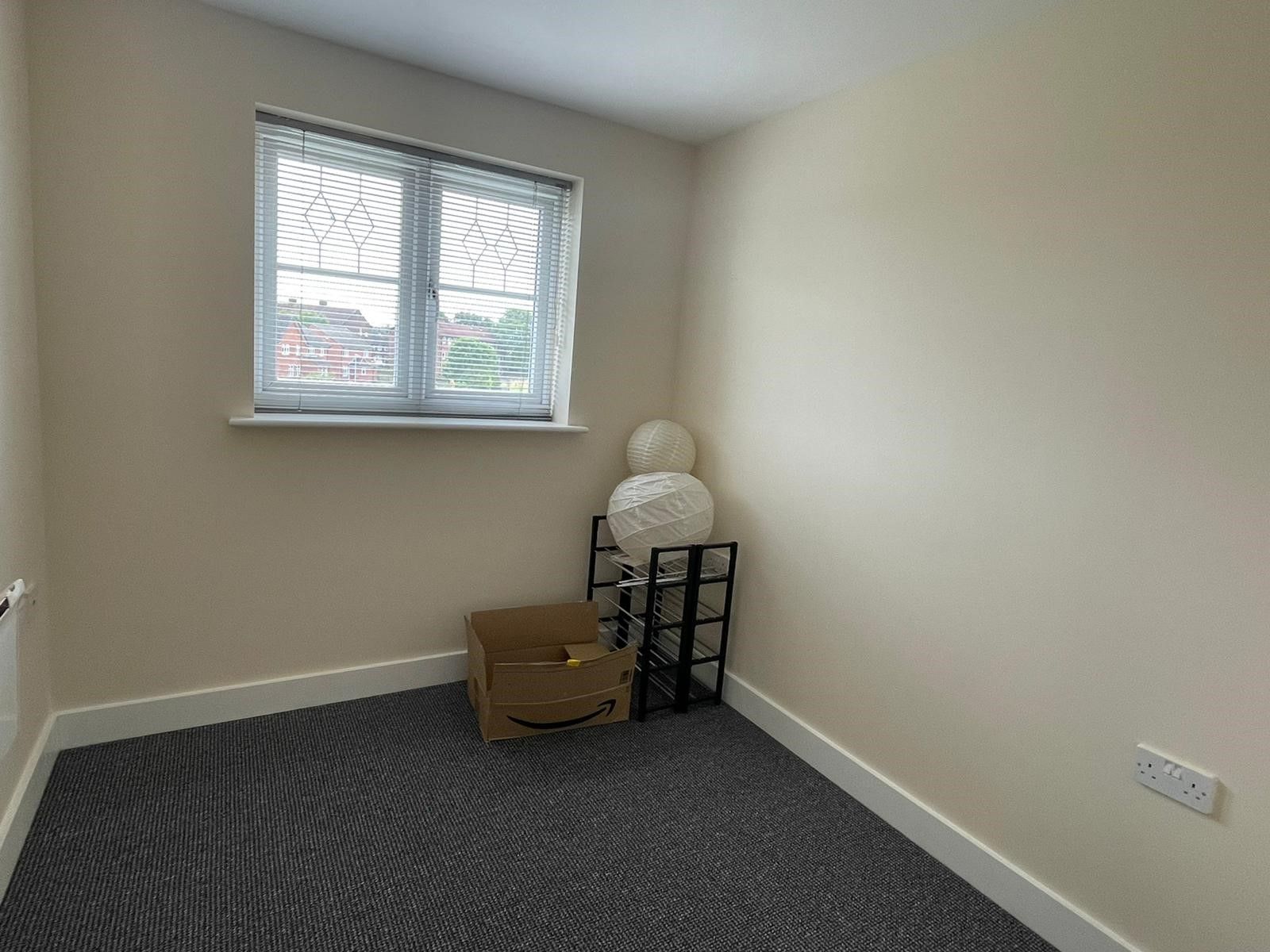 2 bedroom apartment flat/apartment To Let in Manchester - Photograph 5.