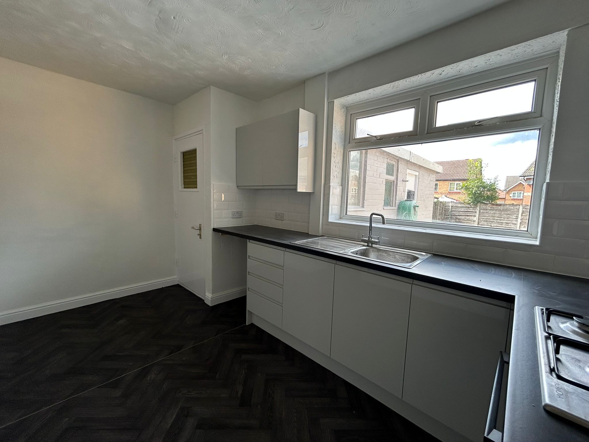3 bedroom mid terraced house To Let in Manchester - Property photograph.