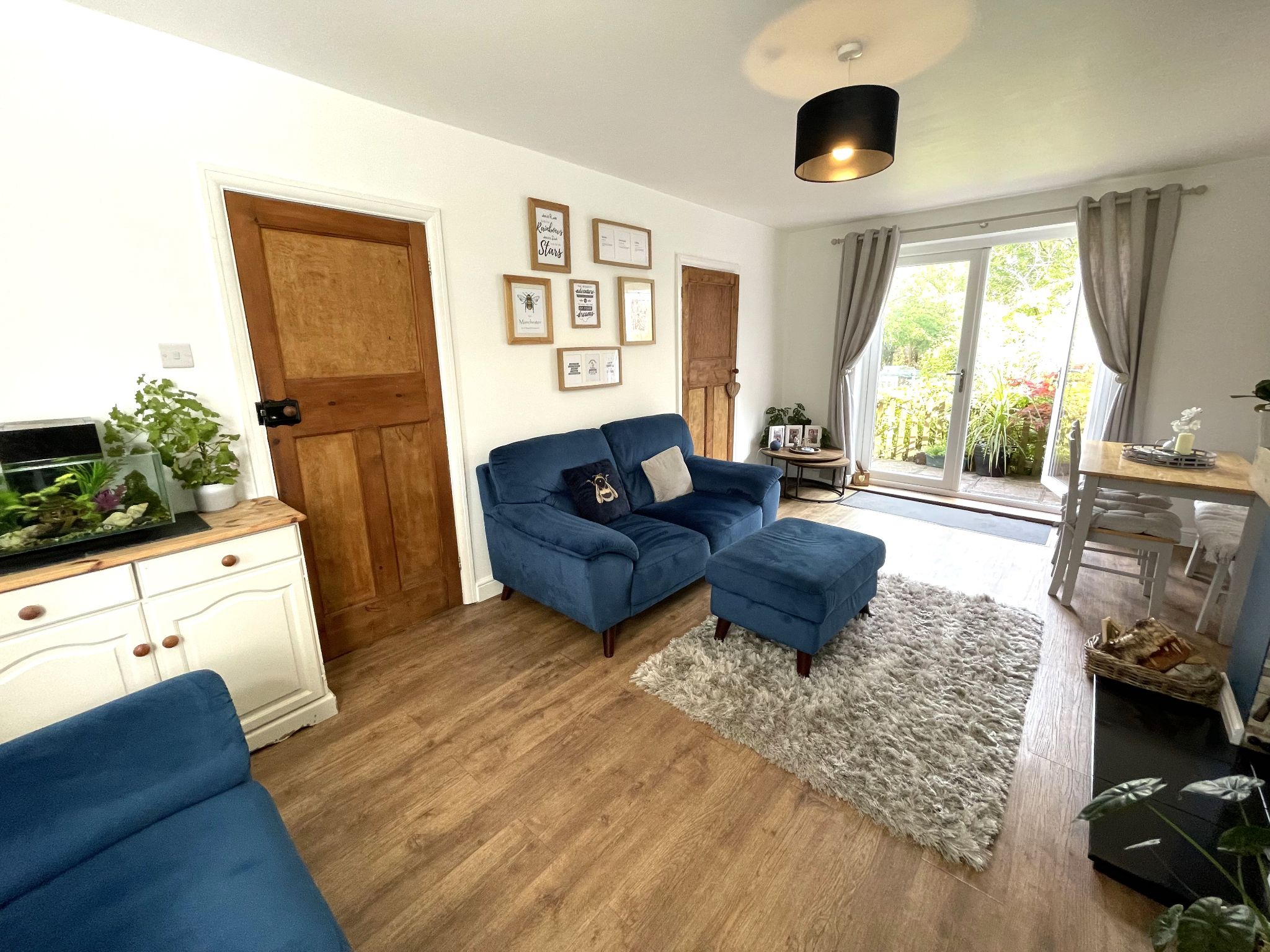3 bedroom semi-detached house For Sale in Manchester - Property photograph.