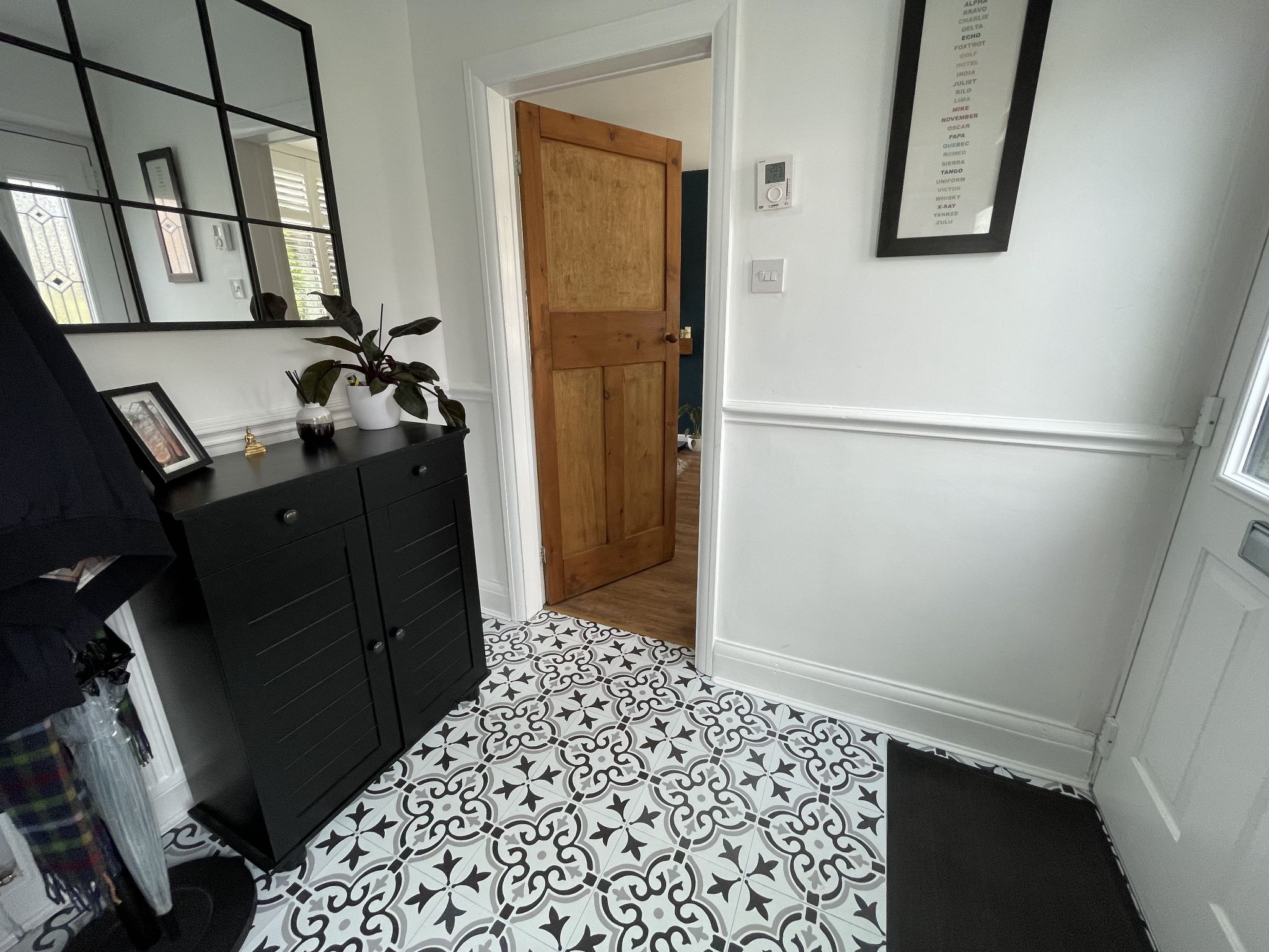3 bedroom semi-detached house For Sale in Manchester - Property photograph.