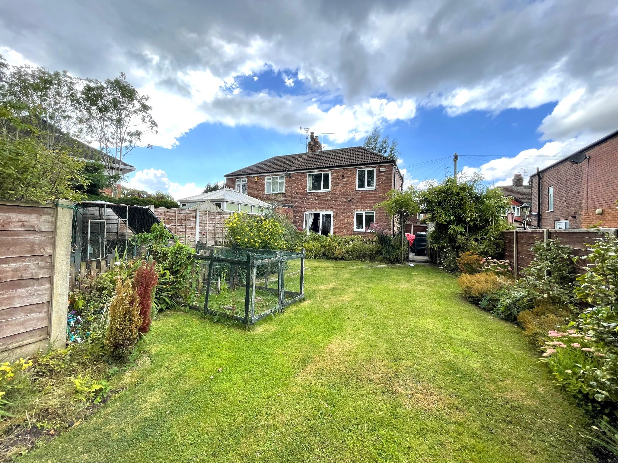 3 bedroom semi-detached house For Sale in Manchester - Photograph 17.