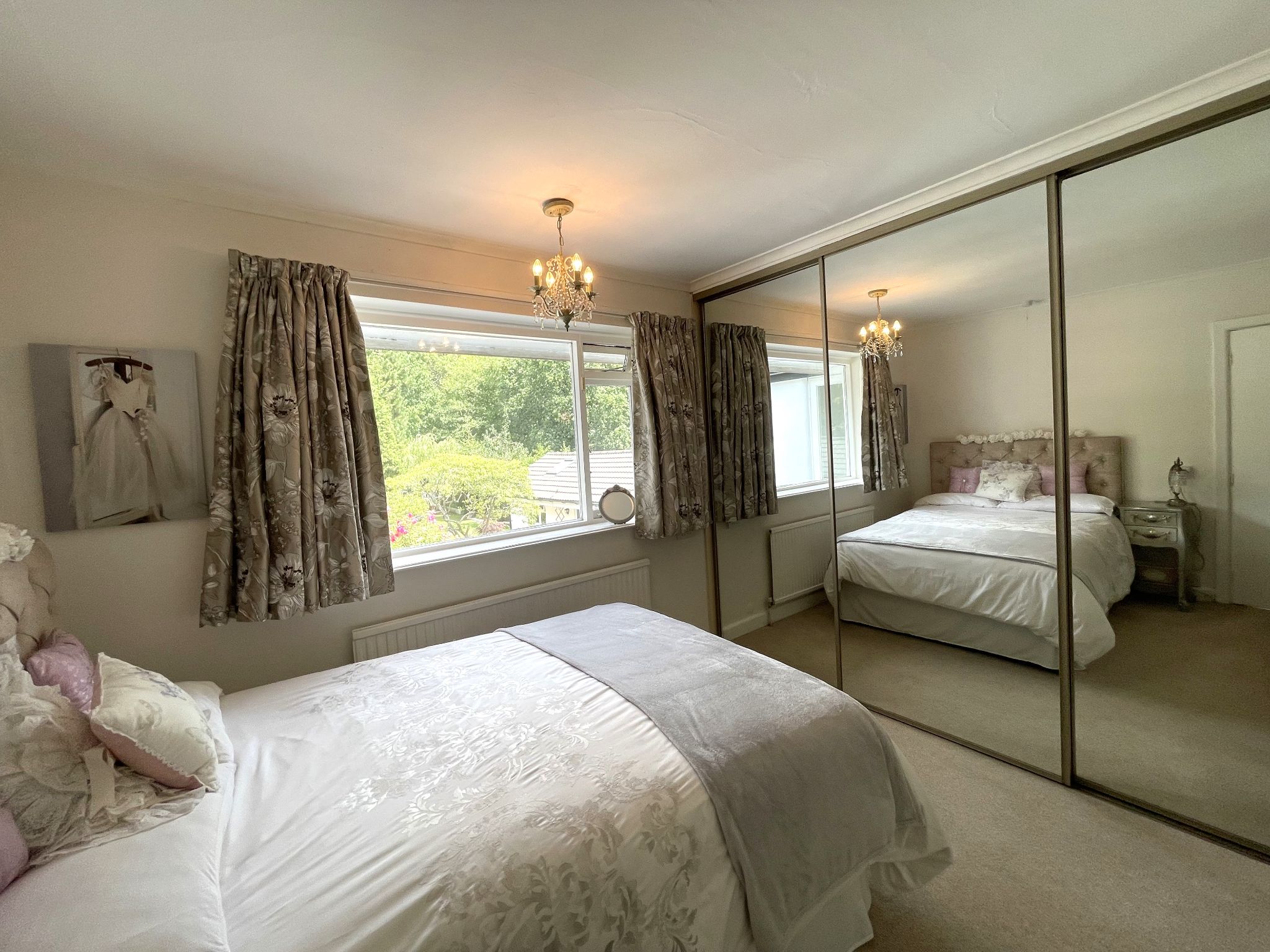 3 bedroom semi-detached house For Sale in Manchester - Photograph 11.