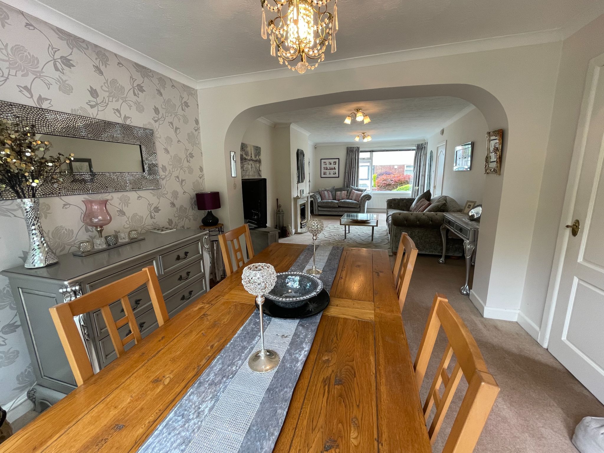 3 bedroom semi-detached house For Sale in Manchester - Property photograph.