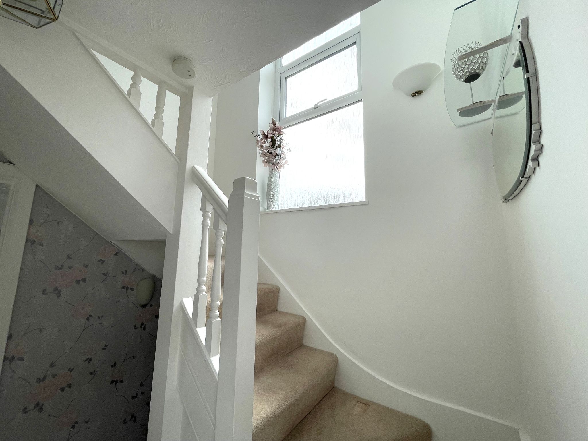 3 bedroom semi-detached house For Sale in Manchester - Photograph 8.