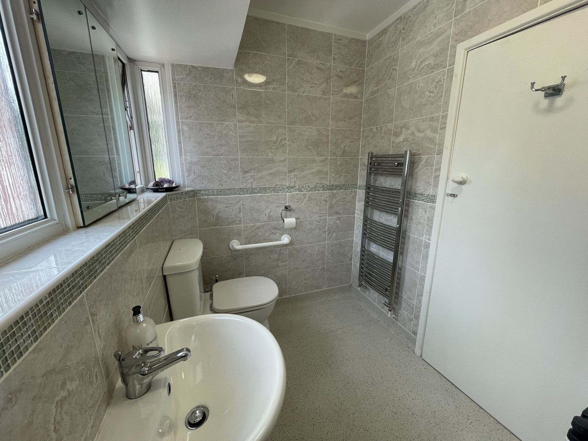 3 bedroom semi-detached house For Sale in Manchester - Photograph 15.