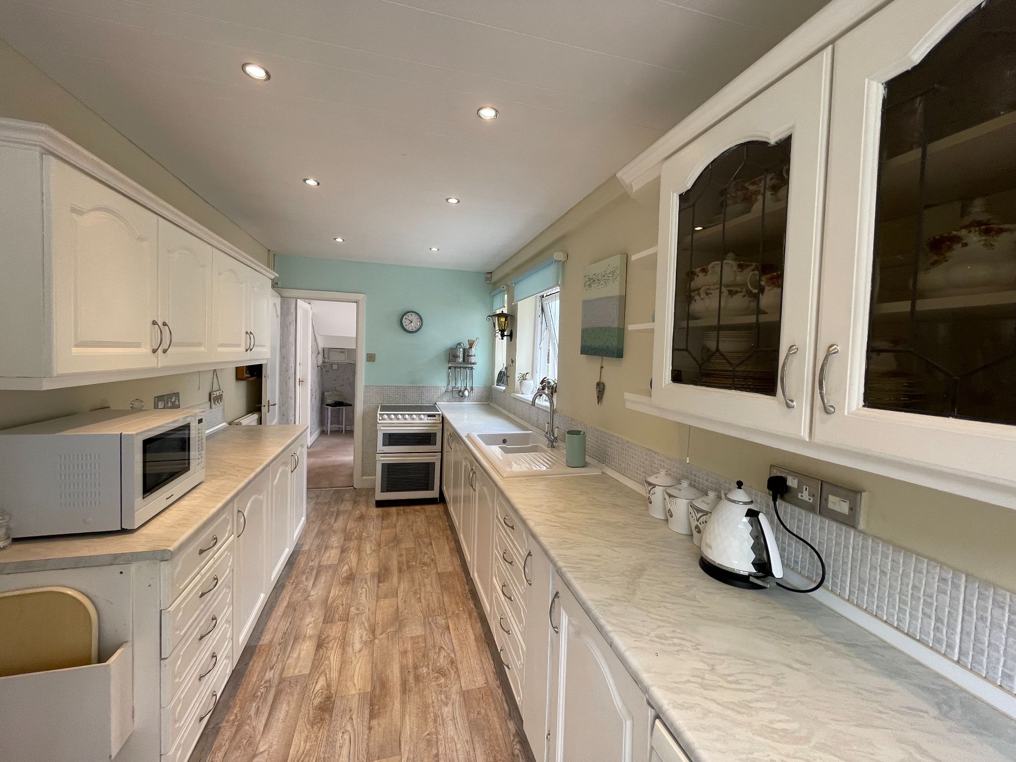 3 bedroom semi-detached house For Sale in Manchester - Photograph 6.