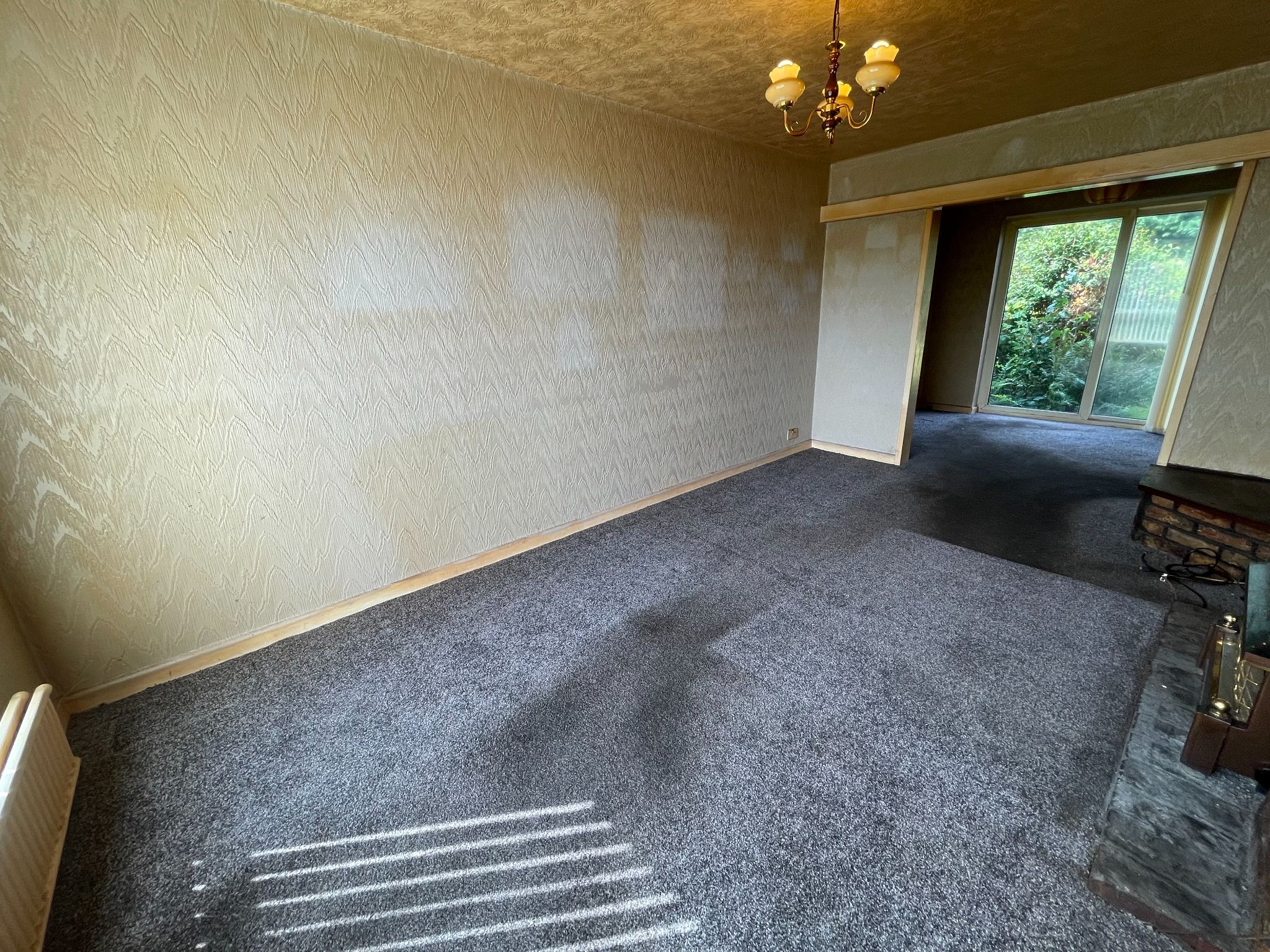 3 bedroom semi-detached house For Sale in Manchester - Photograph 5.