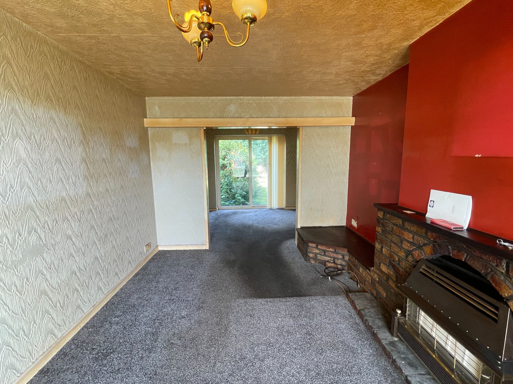 3 bedroom semi-detached house For Sale in Manchester - Photograph 3.
