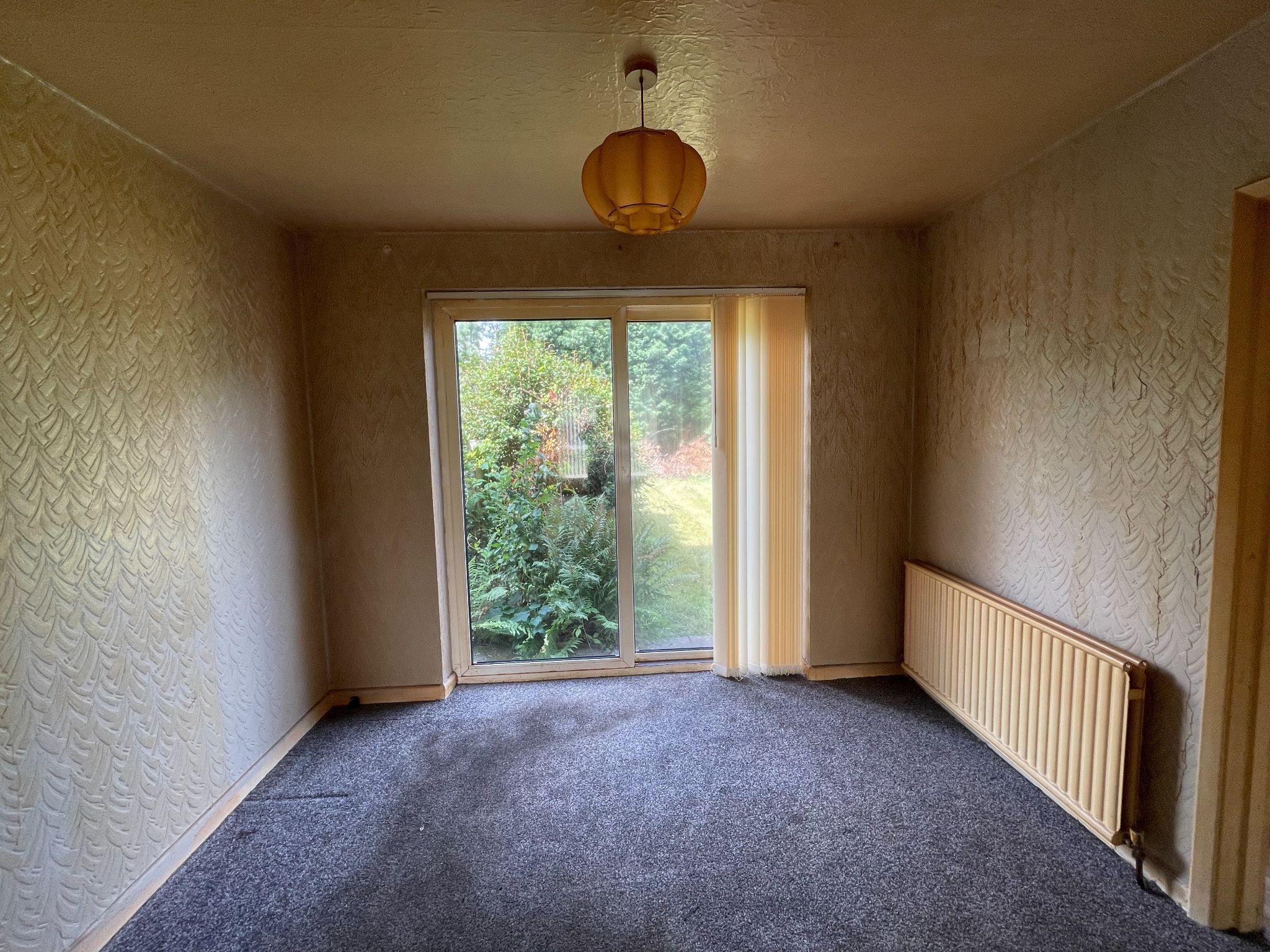 3 bedroom semi-detached house For Sale in Manchester - Photograph 7.