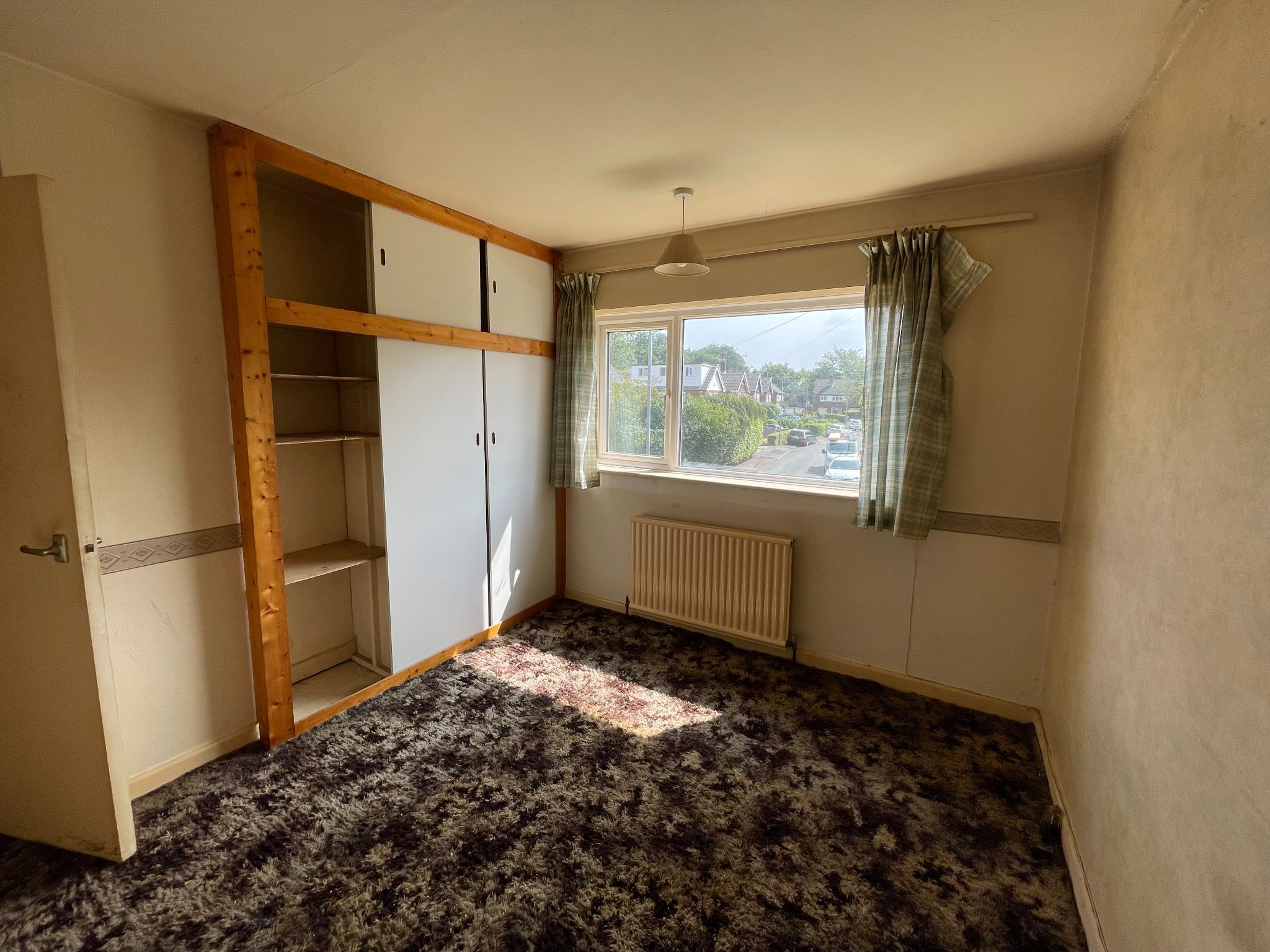 3 bedroom semi-detached house For Sale in Manchester - Photograph 11.