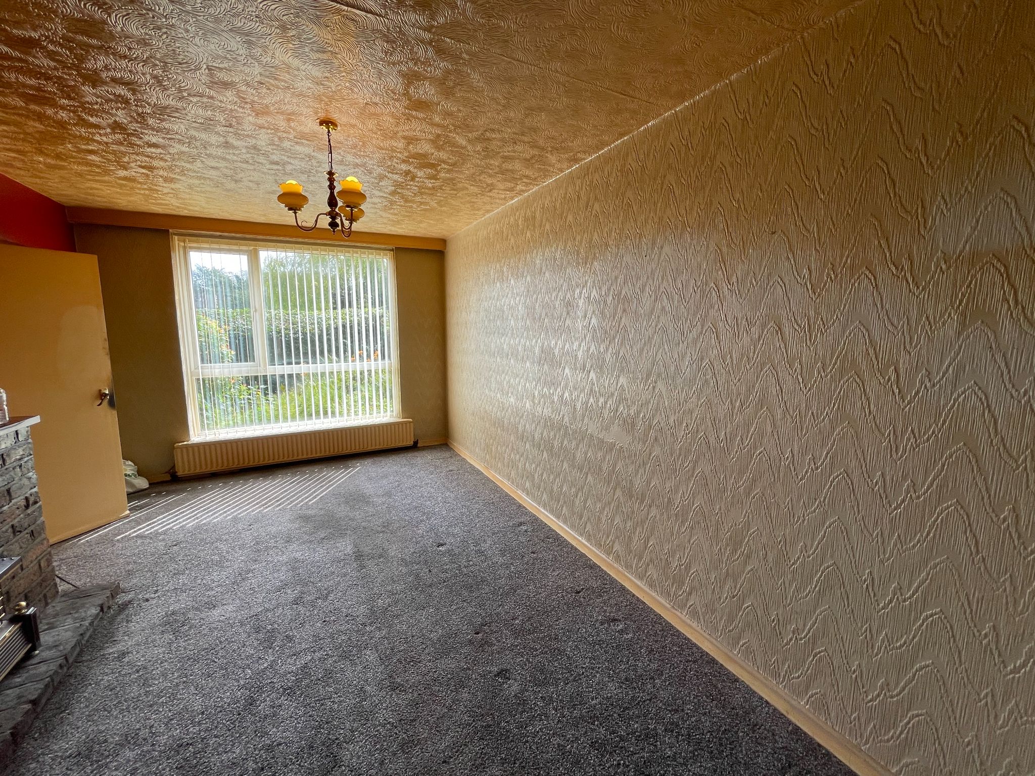 3 bedroom semi-detached house For Sale in Manchester - Photograph 4.