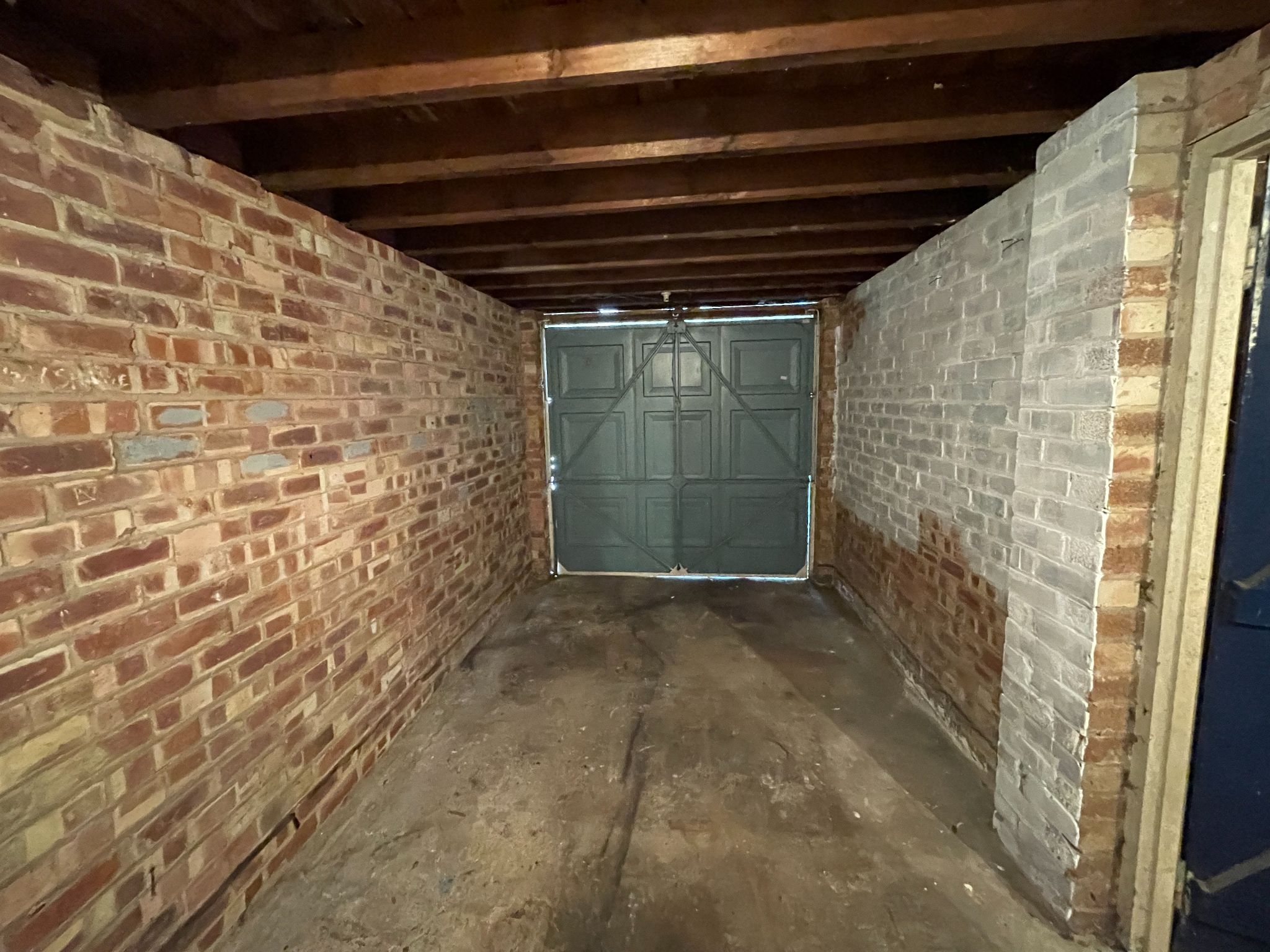 3 bedroom semi-detached house For Sale in Manchester - Photograph 17.