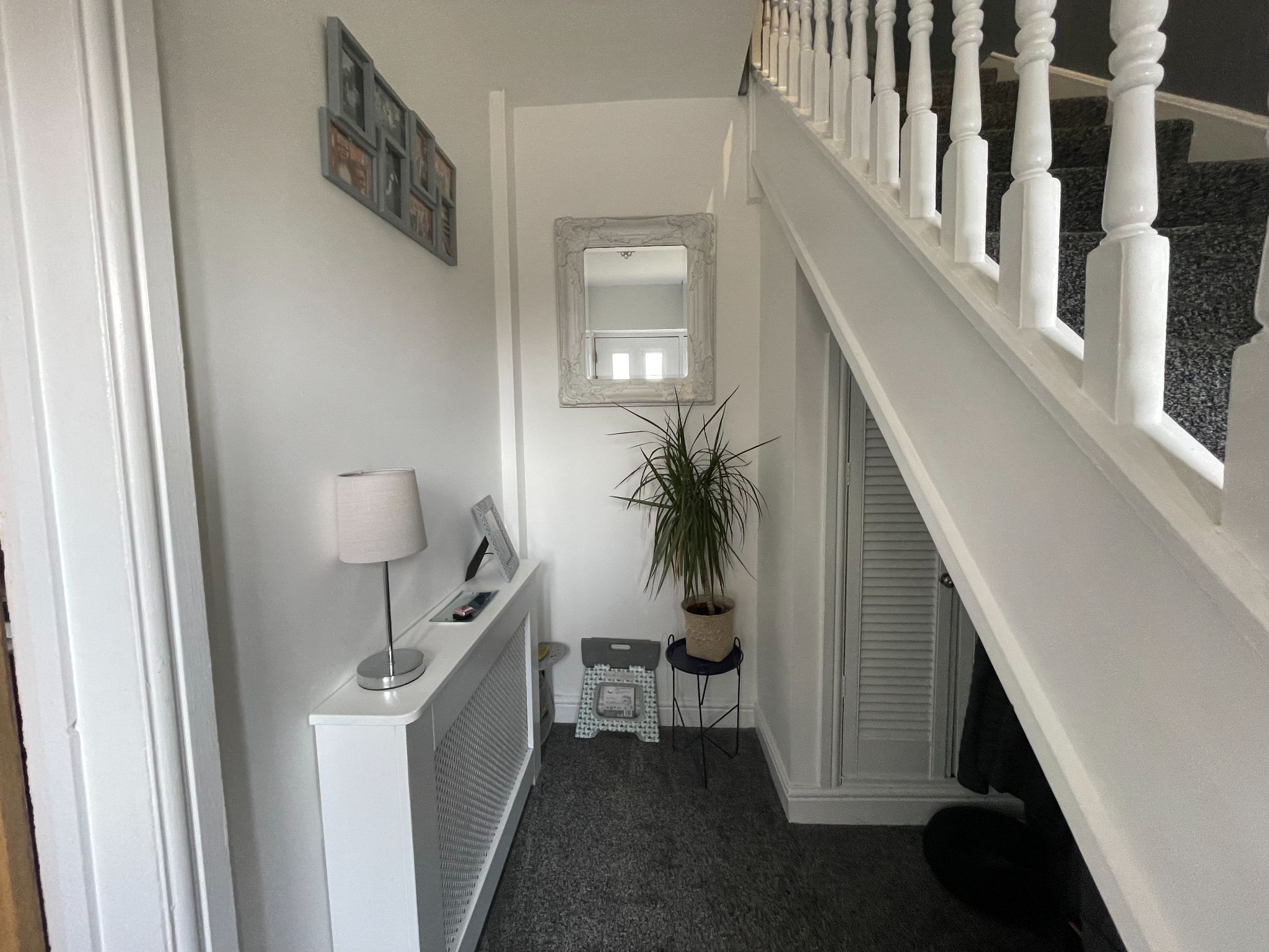 3 bedroom mid terraced house For Sale in Manchester - Property photograph.