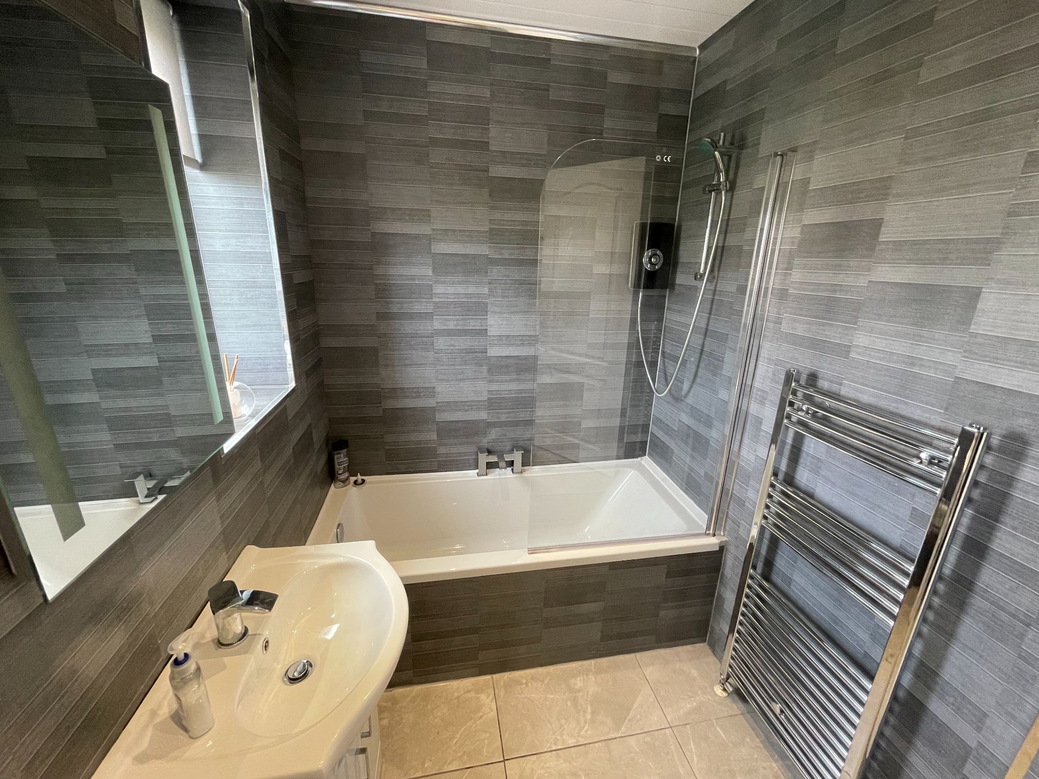 3 bedroom mid terraced house For Sale in Manchester - Photograph 14.